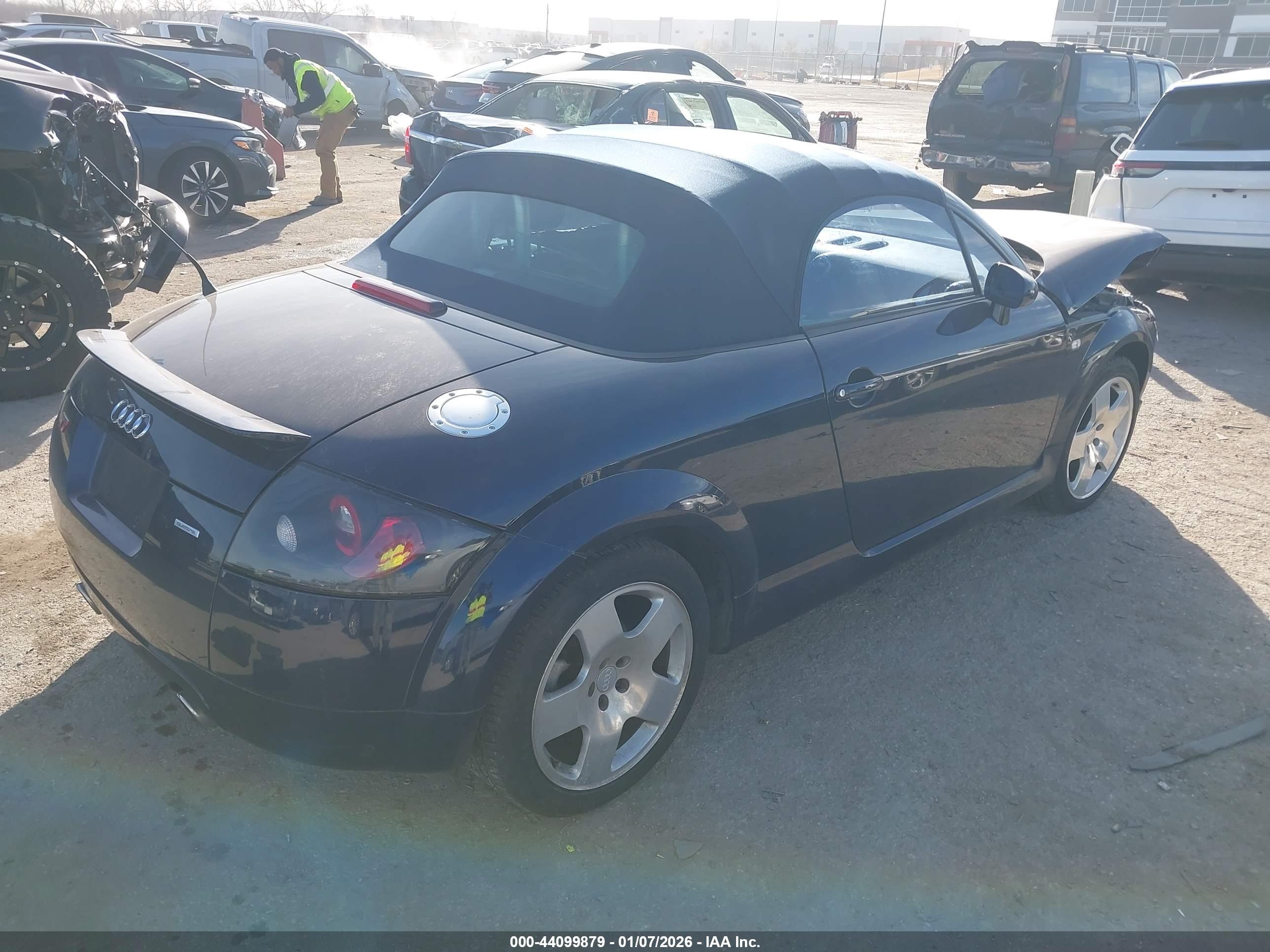 AUDI TT image 4
