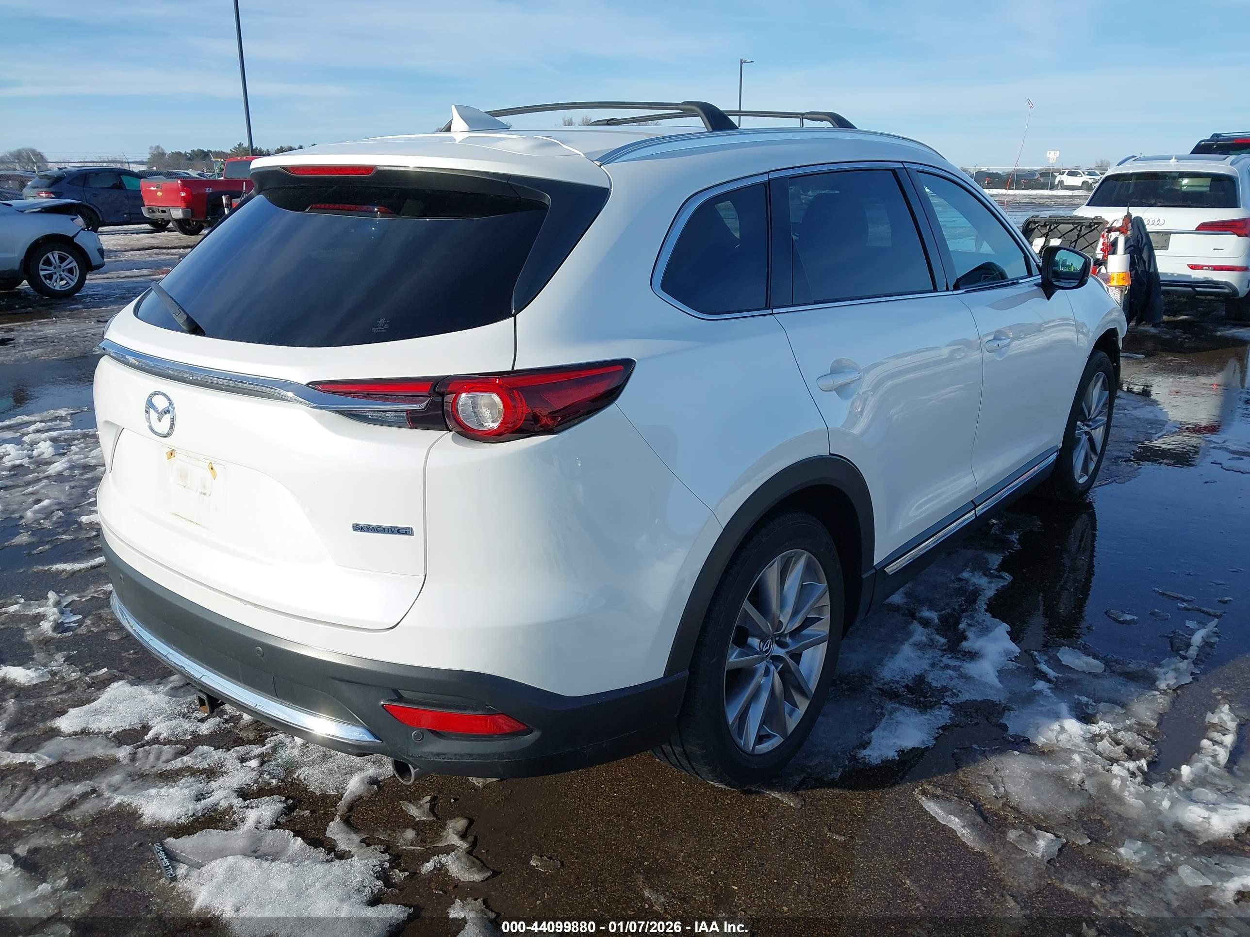 MAZDA CX-9 image 4