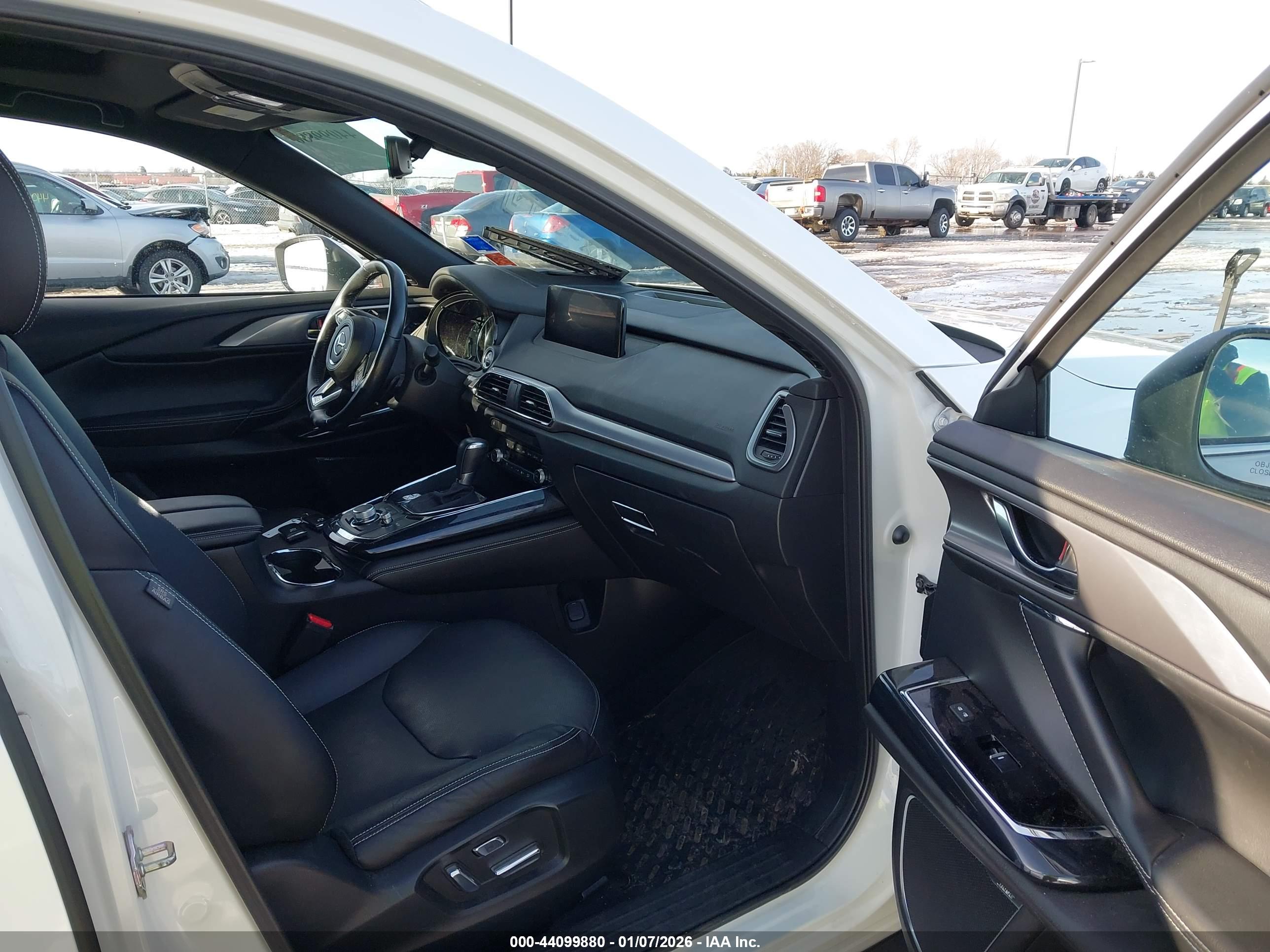 MAZDA CX-9 image 5
