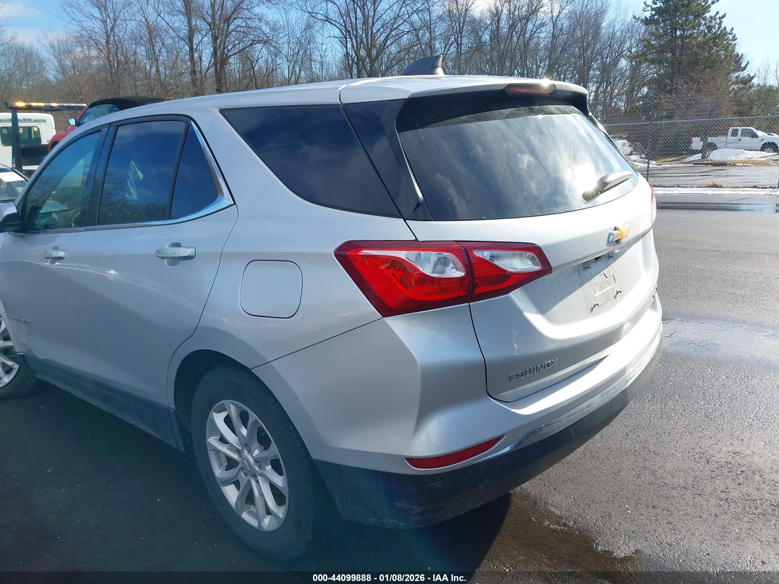 CHEVROLET EQUINOX image 3
