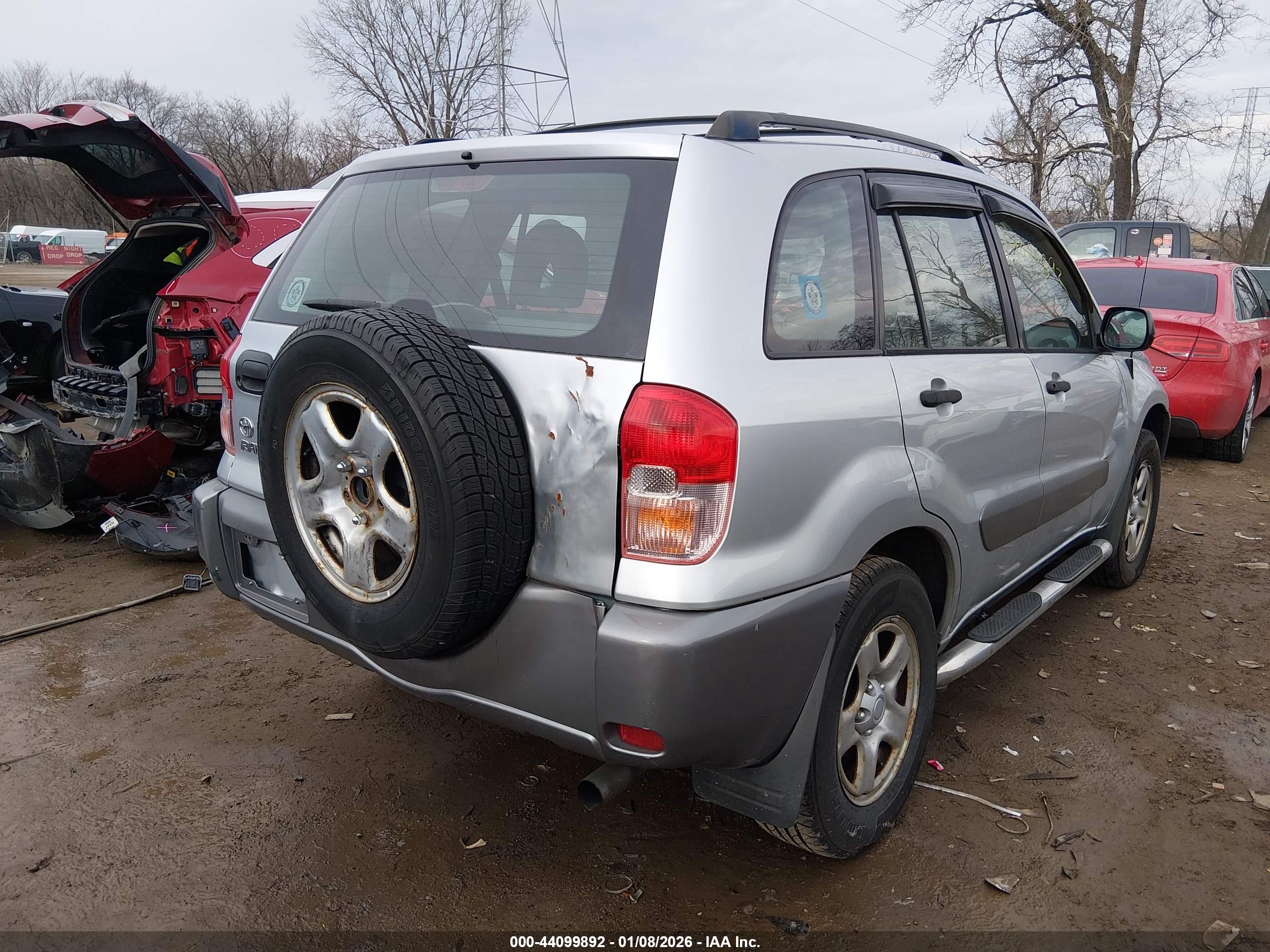 TOYOTA RAV4 image 4
