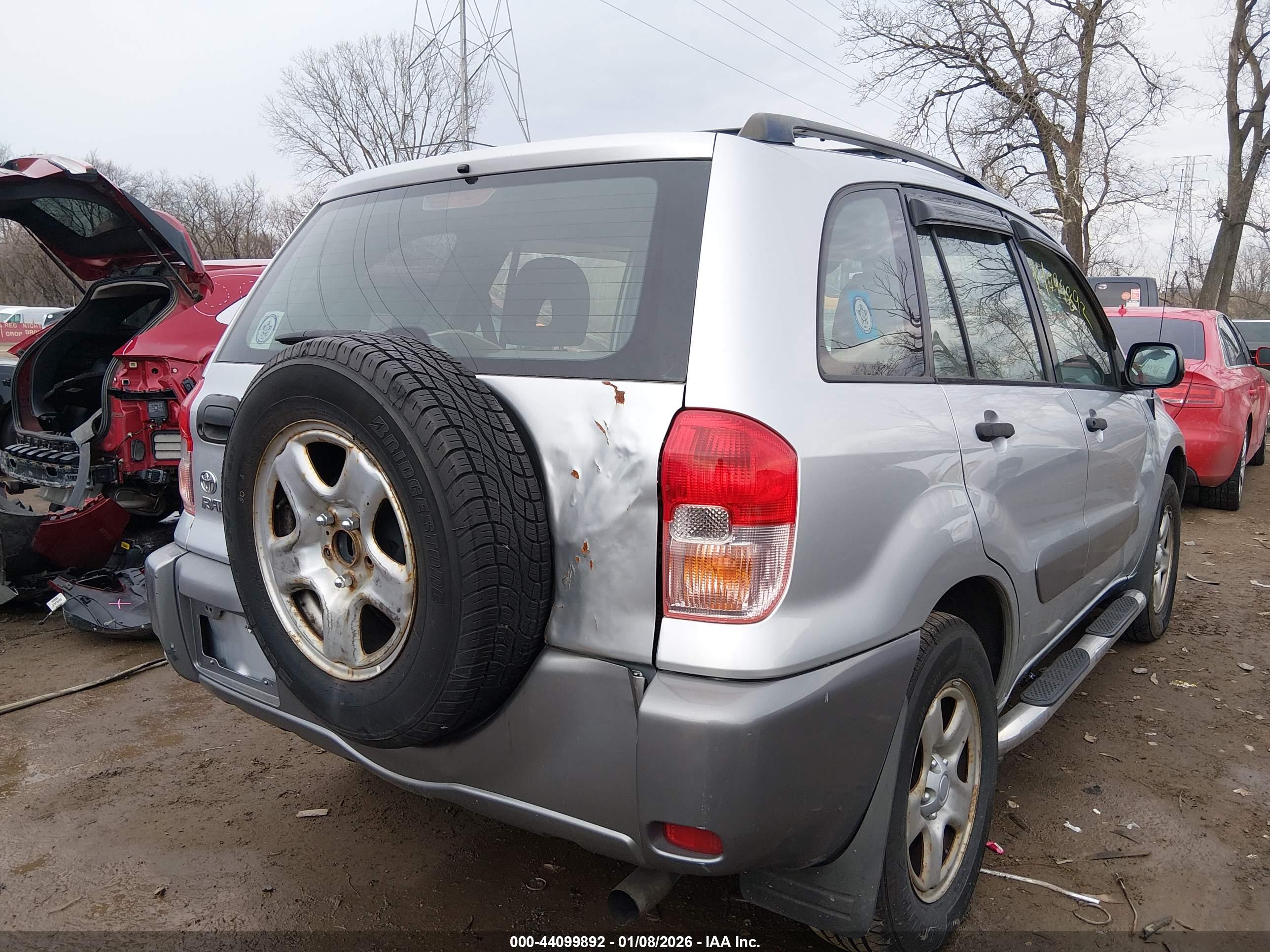 TOYOTA RAV4 image 6