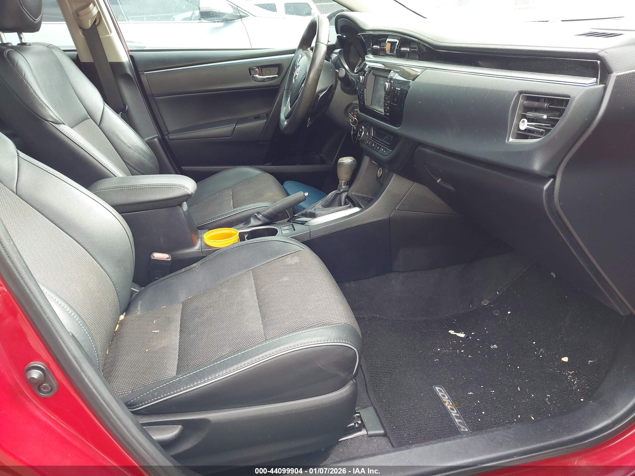 TOYOTA COROLLA image 5