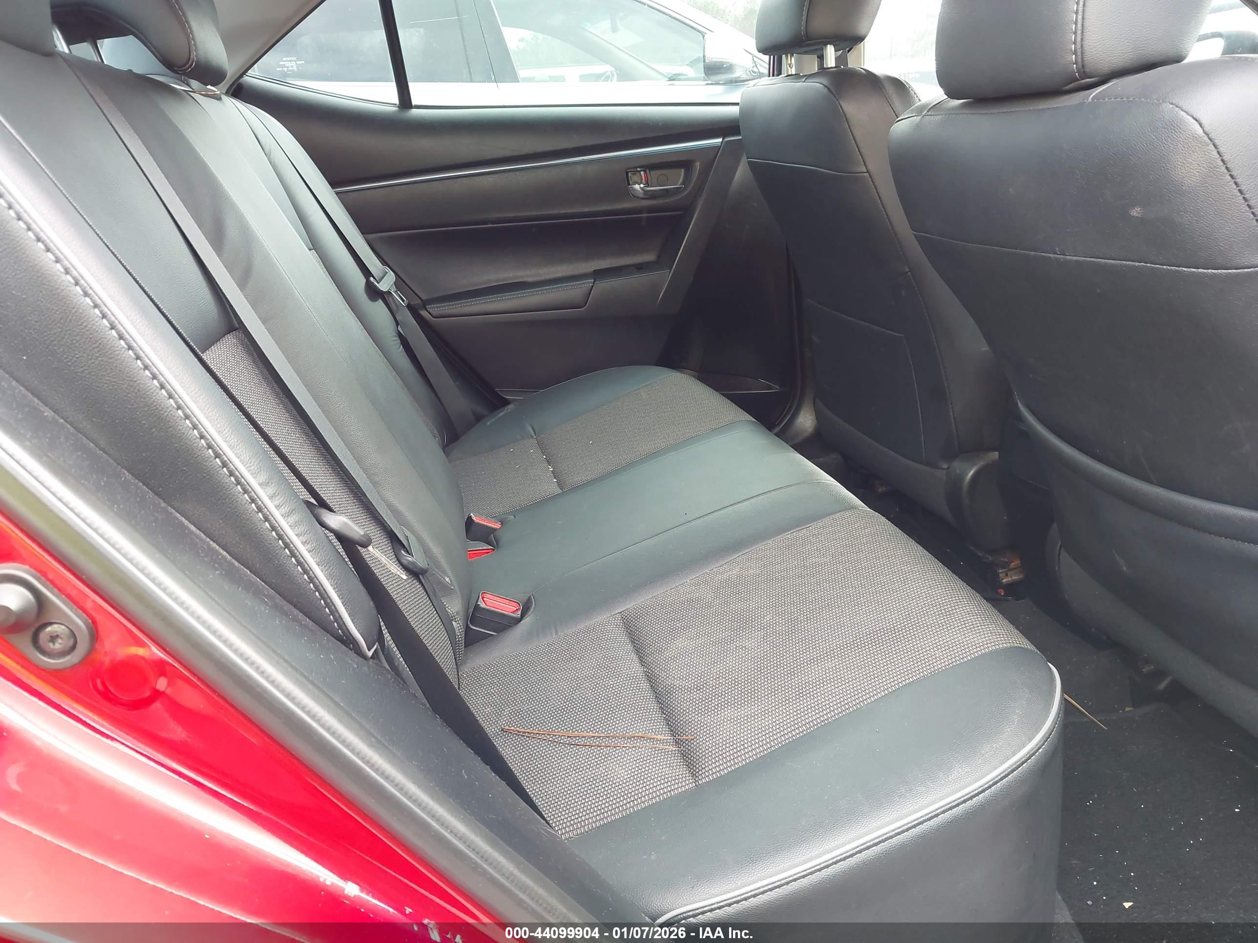 TOYOTA COROLLA image 8