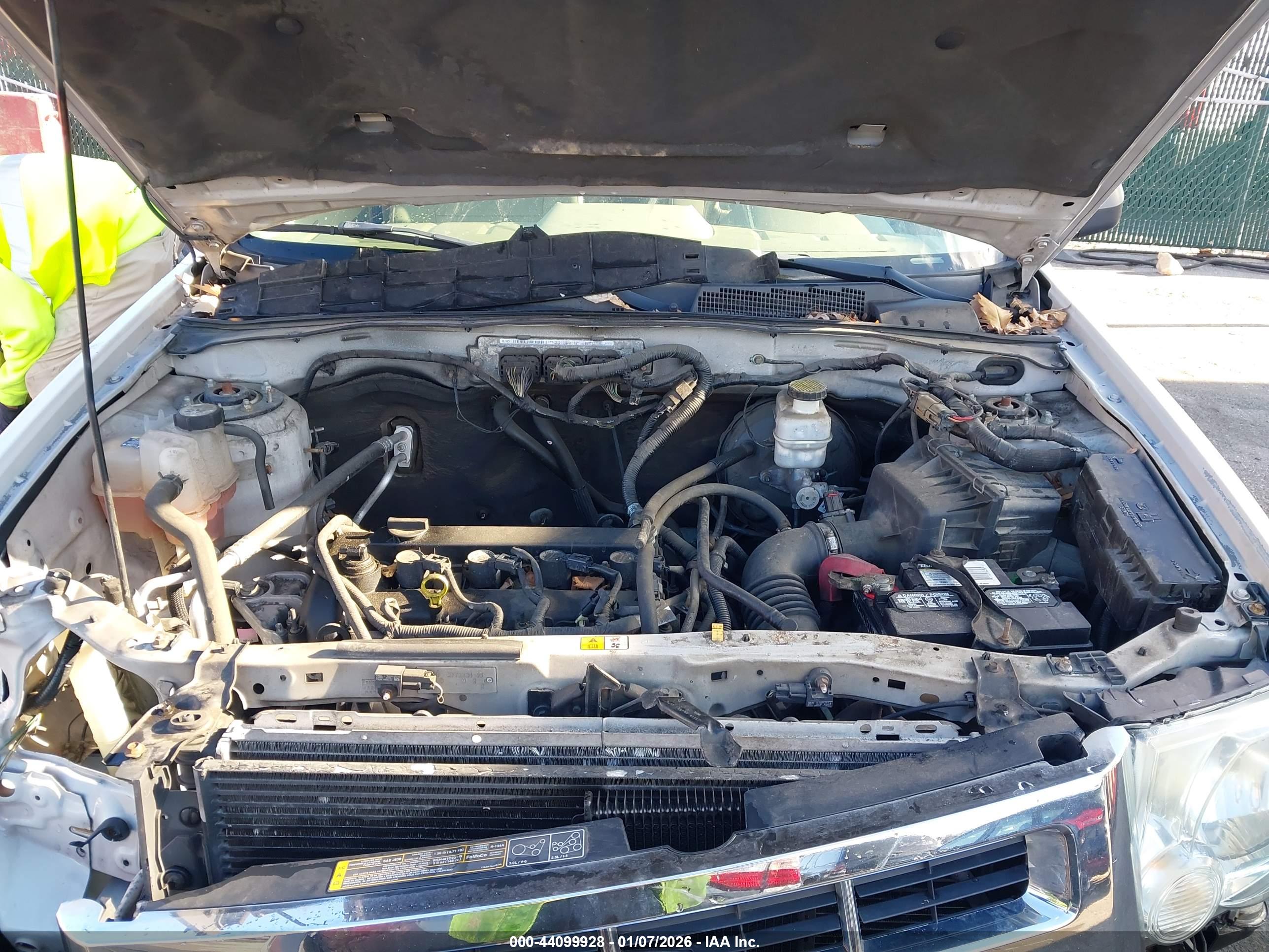 FORD ESCAPE image 10