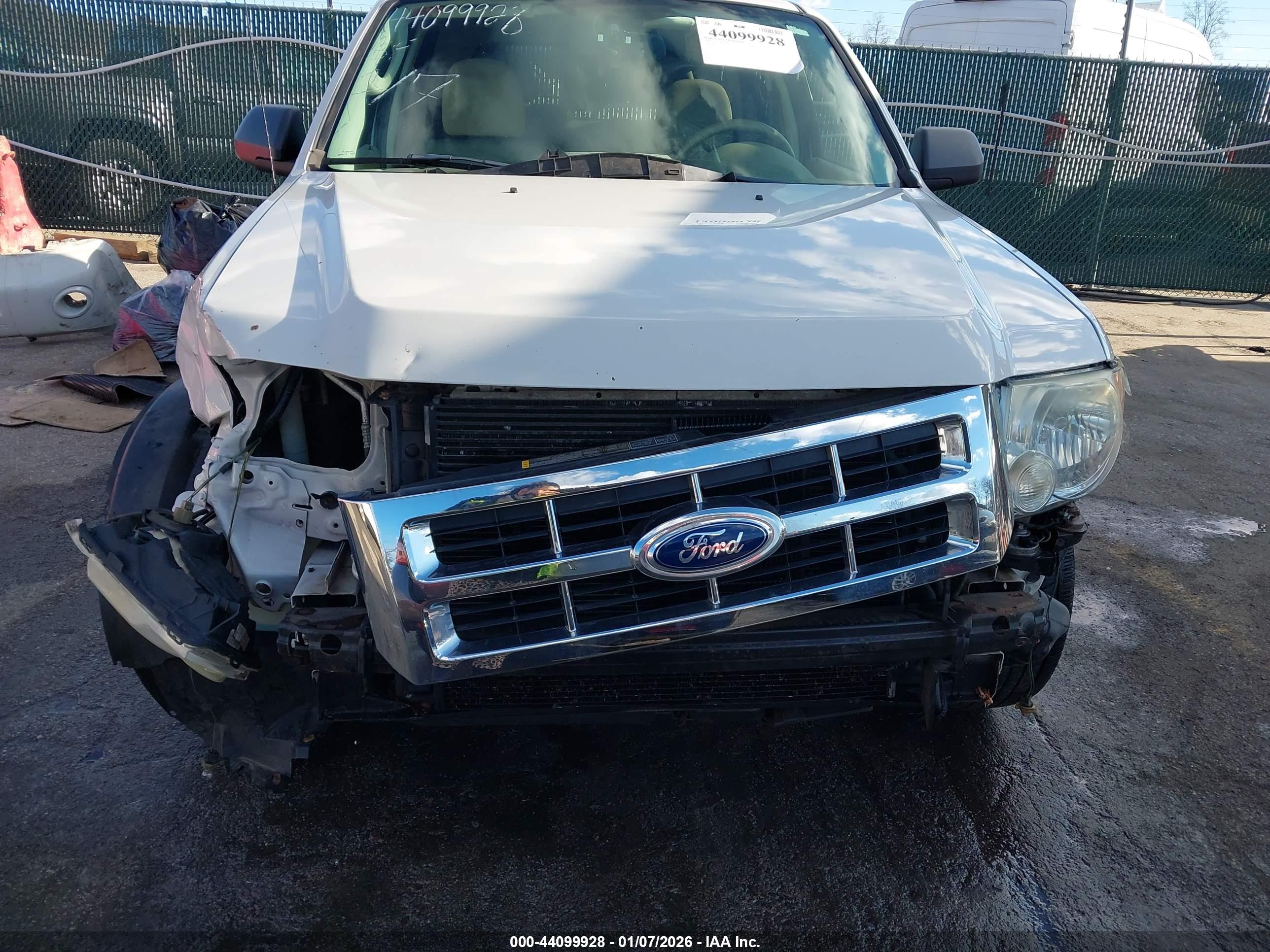 FORD ESCAPE image 6