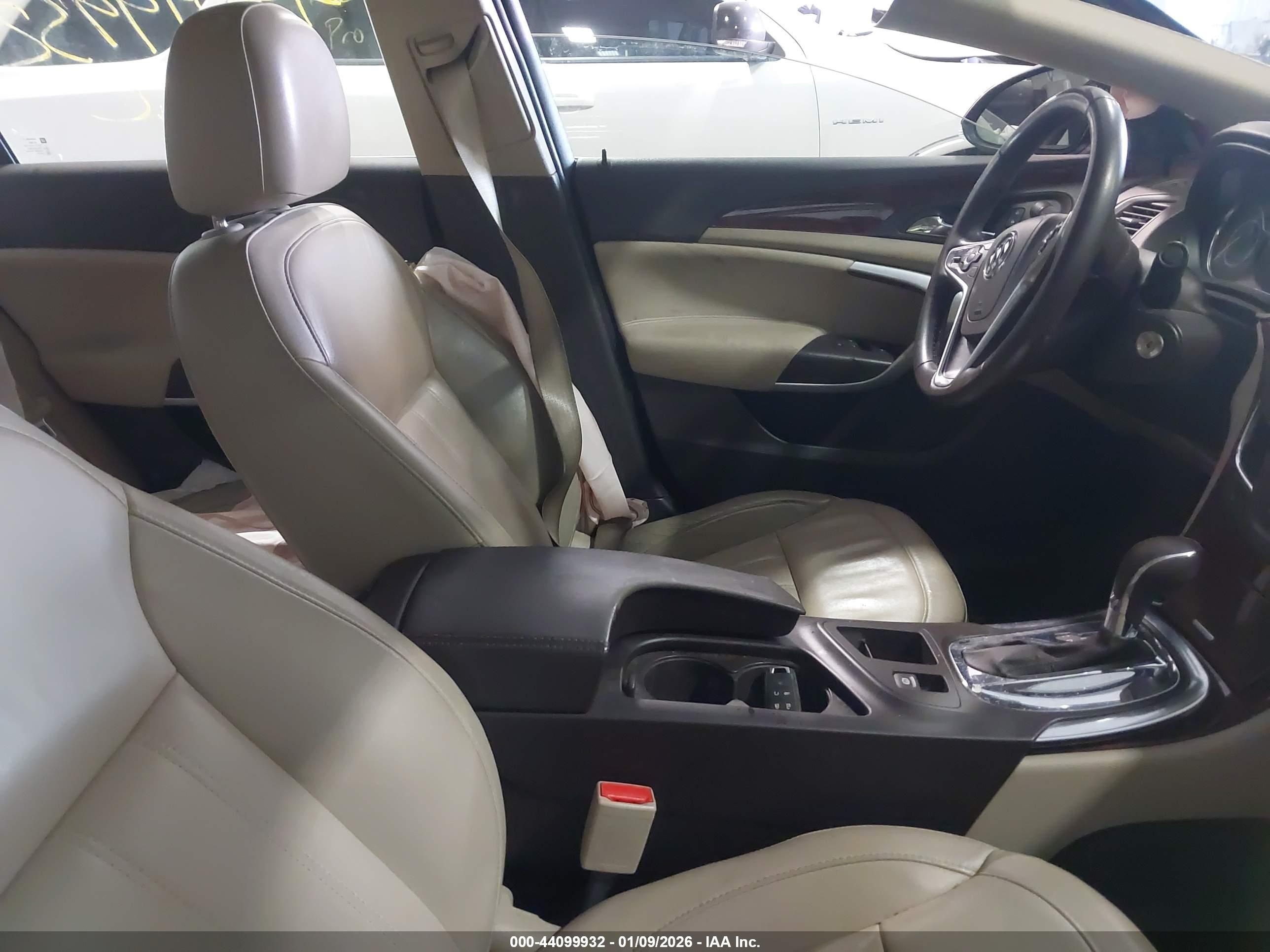 BUICK REGAL image 5