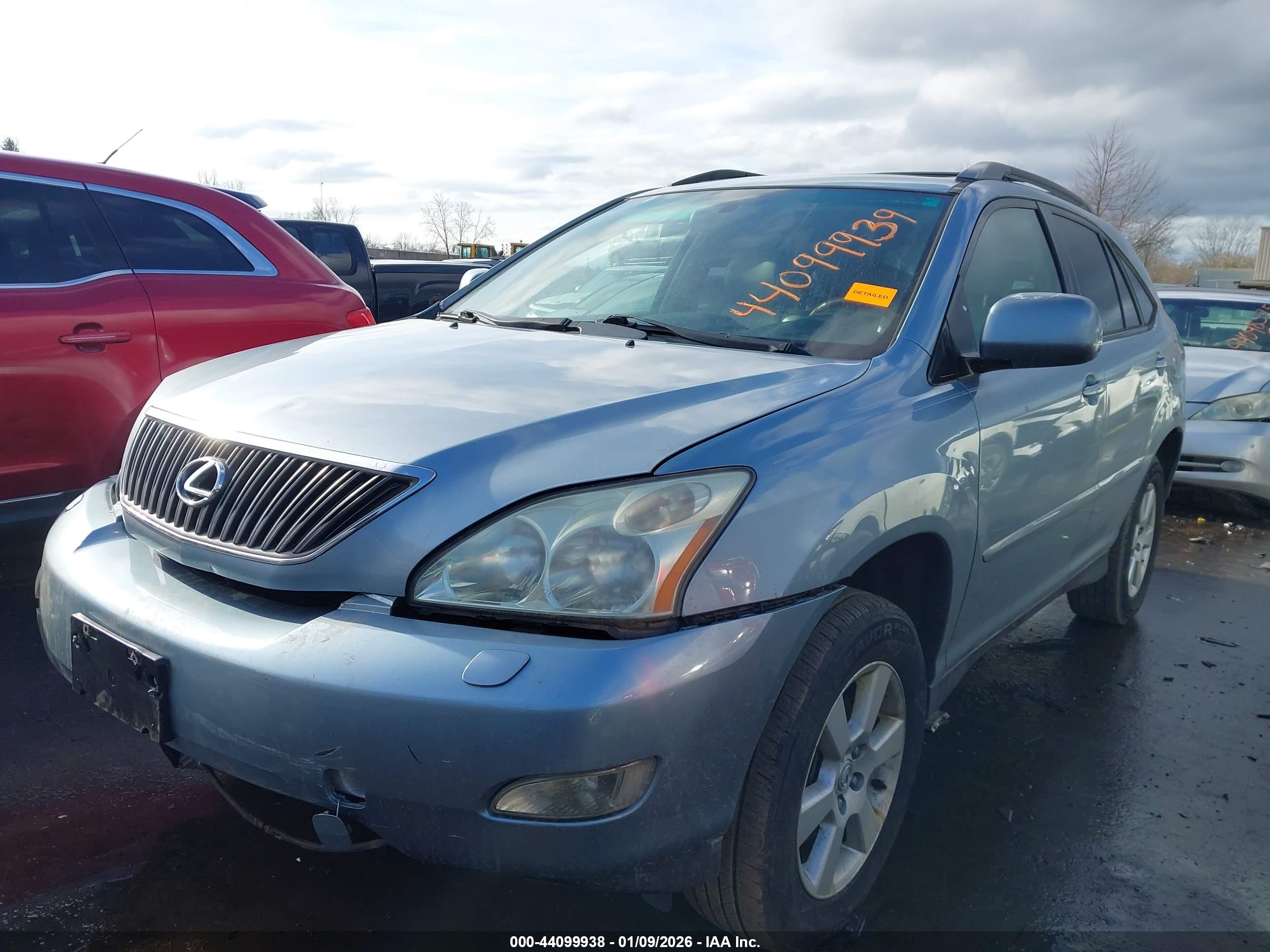 LEXUS RX image 2