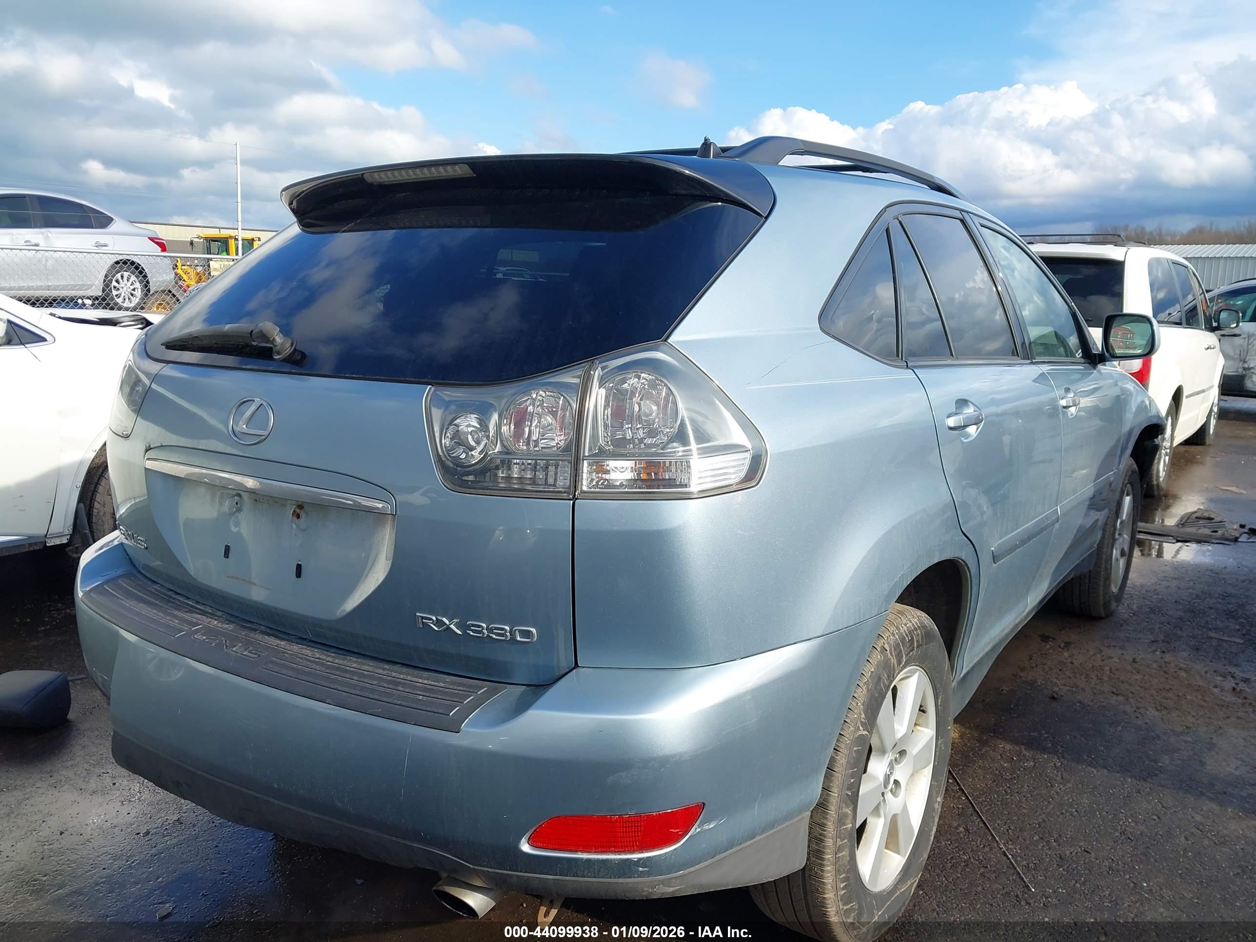 LEXUS RX image 4