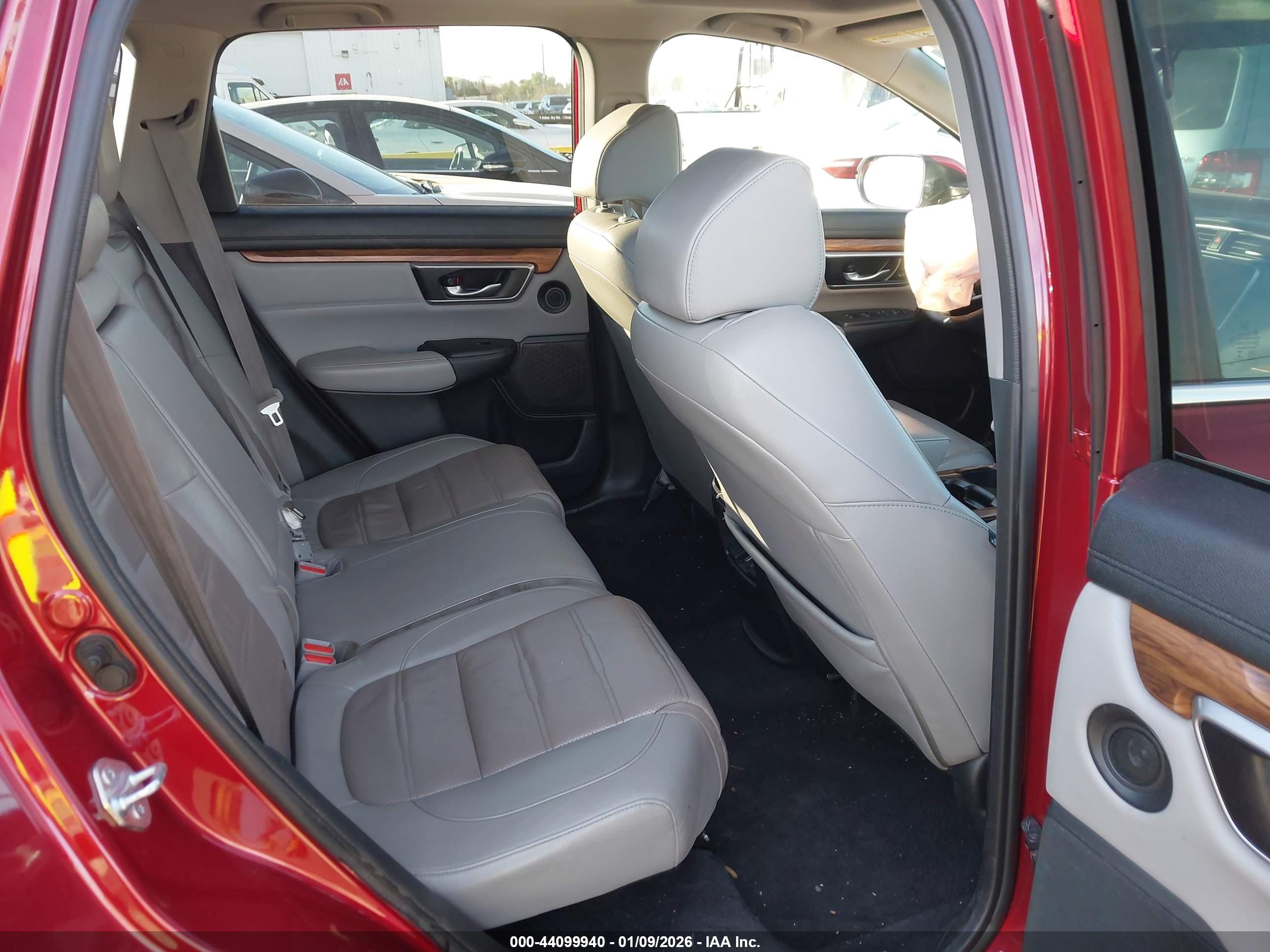 HONDA CR-V image 8