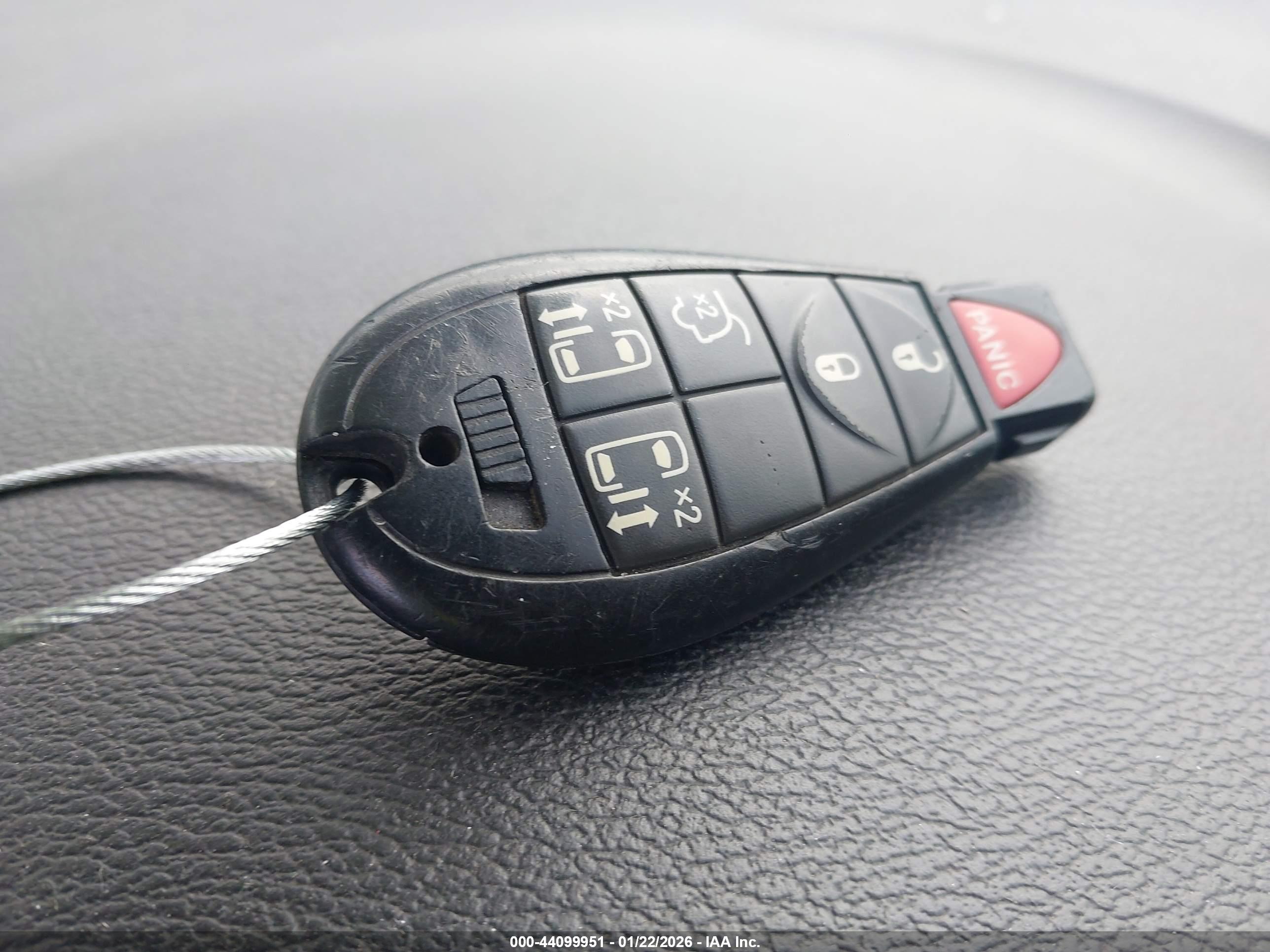 CHRYSLER TOWN image 11