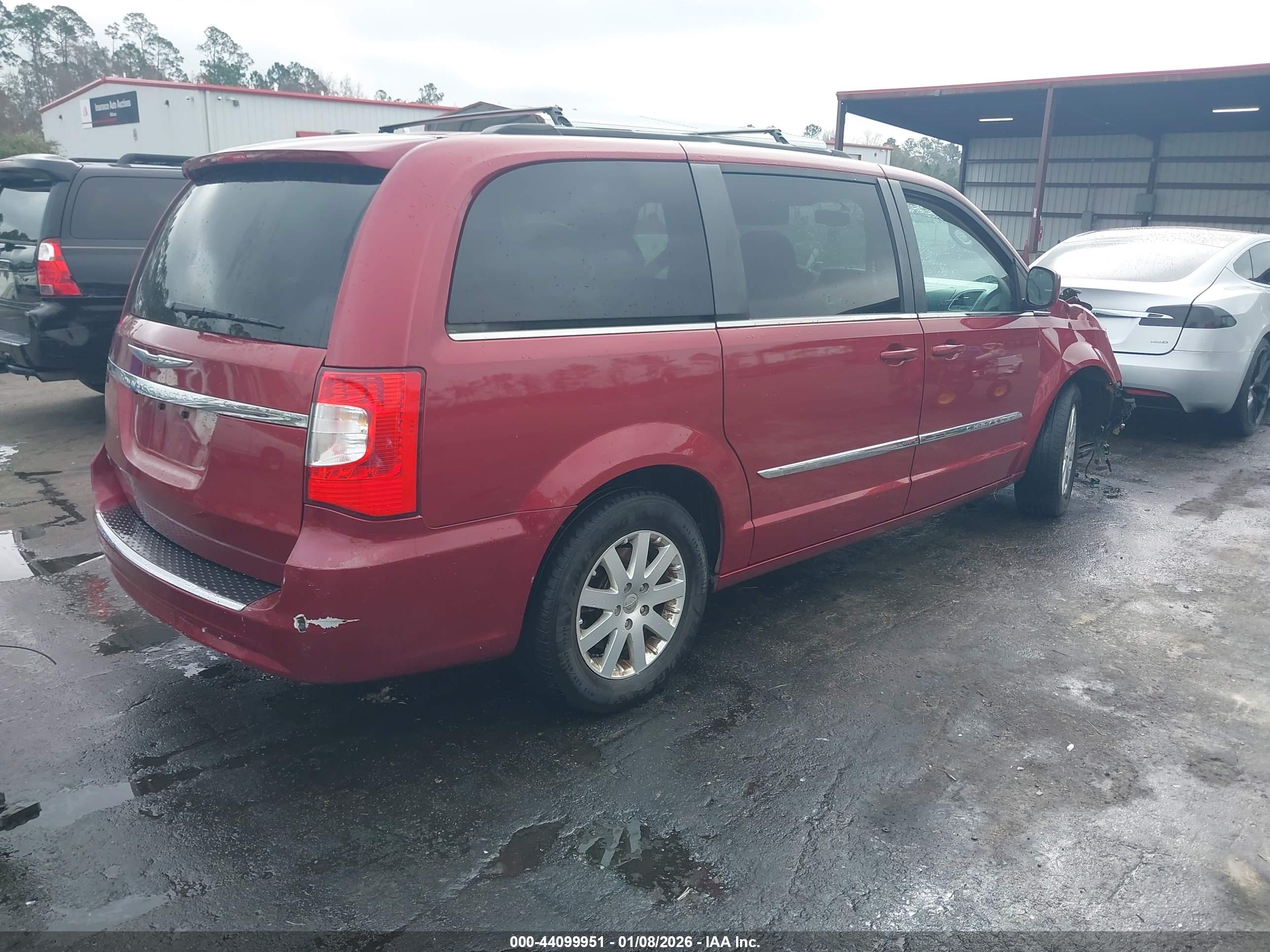 CHRYSLER TOWN image 4