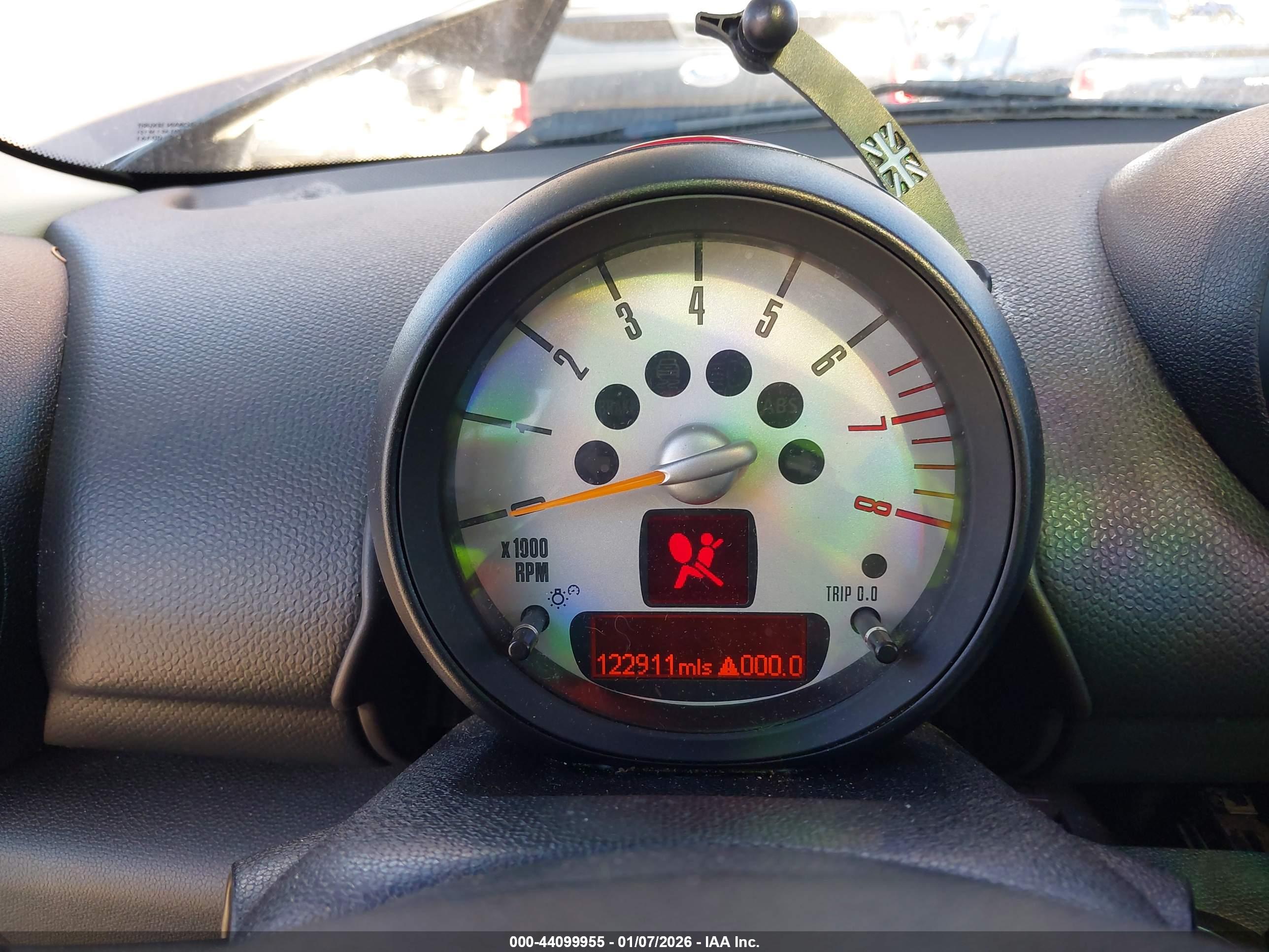MINI COUNTRYMAN image 7