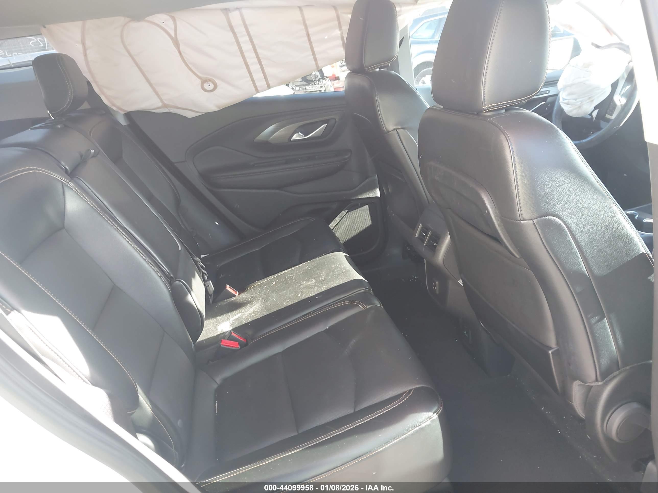GMC TERRAIN image 8