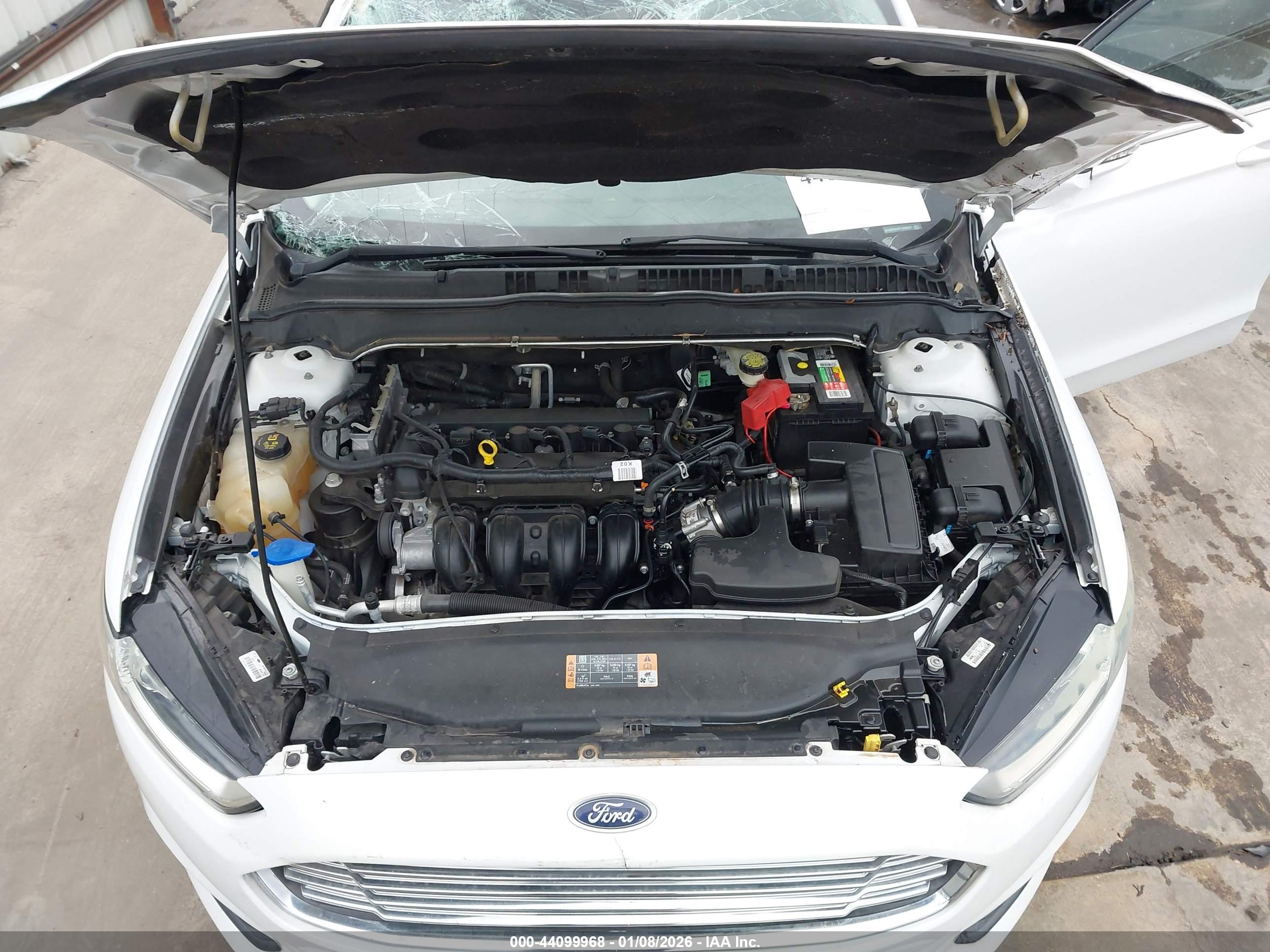 FORD FUSION image 10
