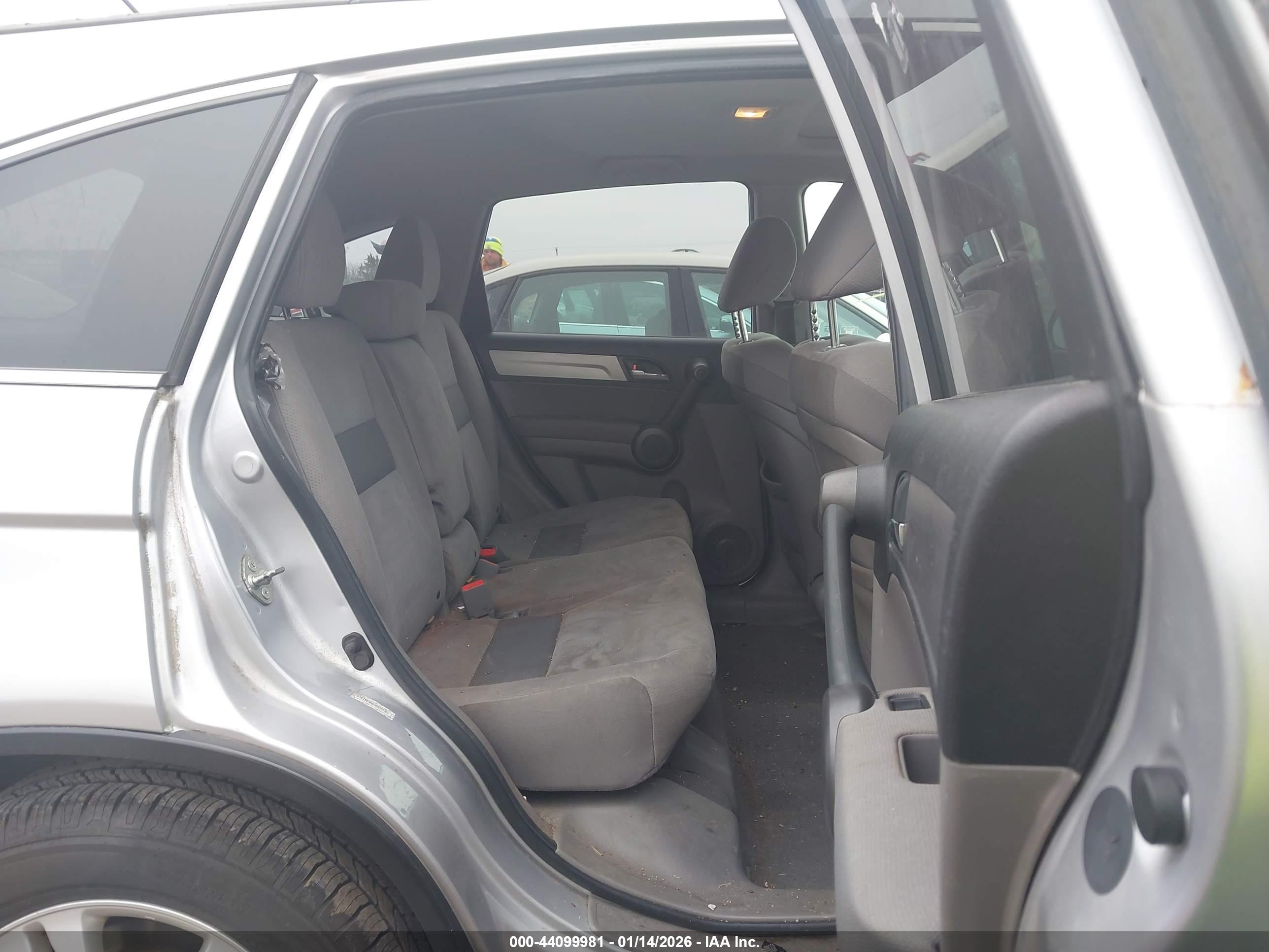 HONDA CR-V image 8