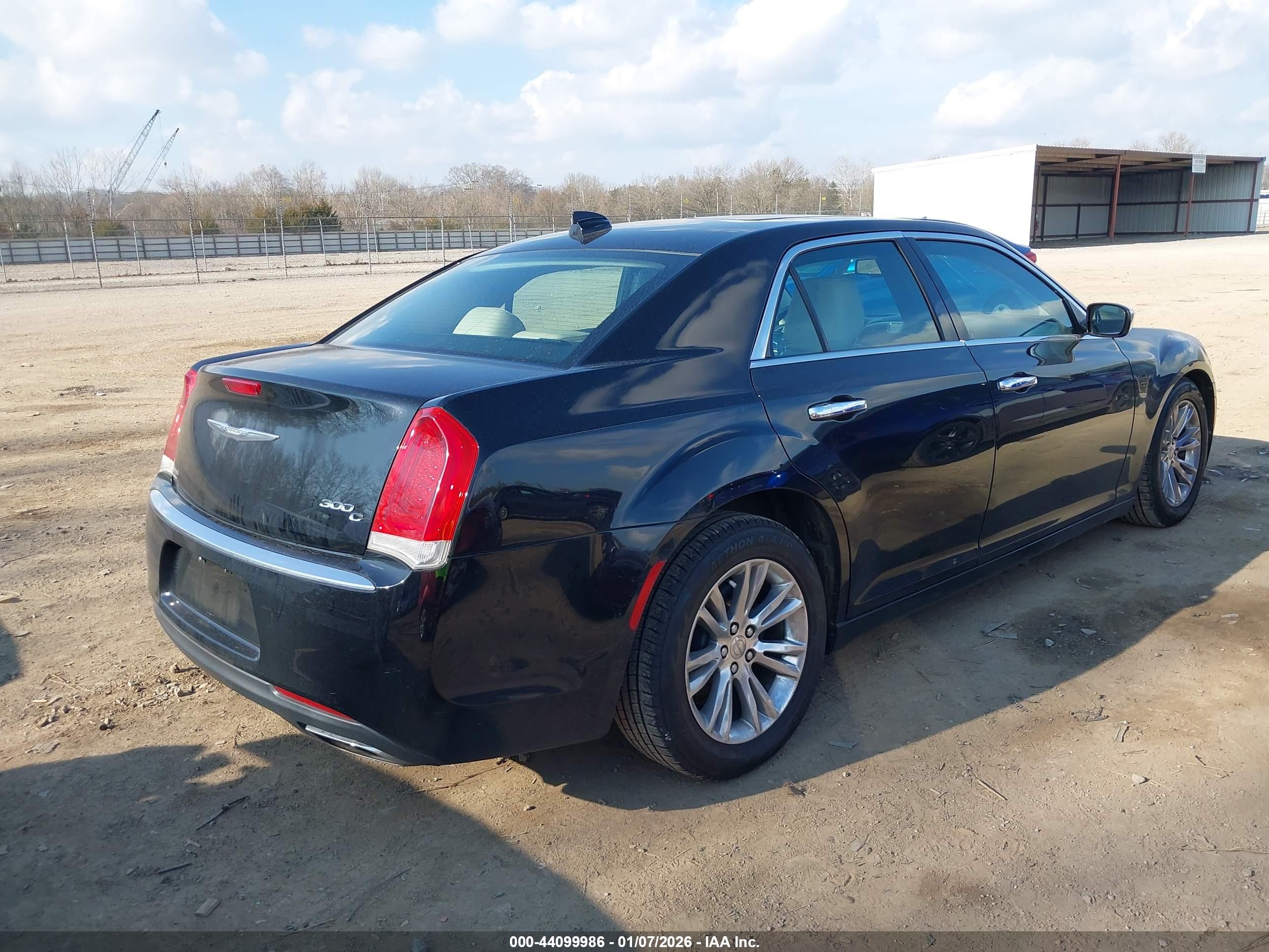 CHRYSLER 300C image 4