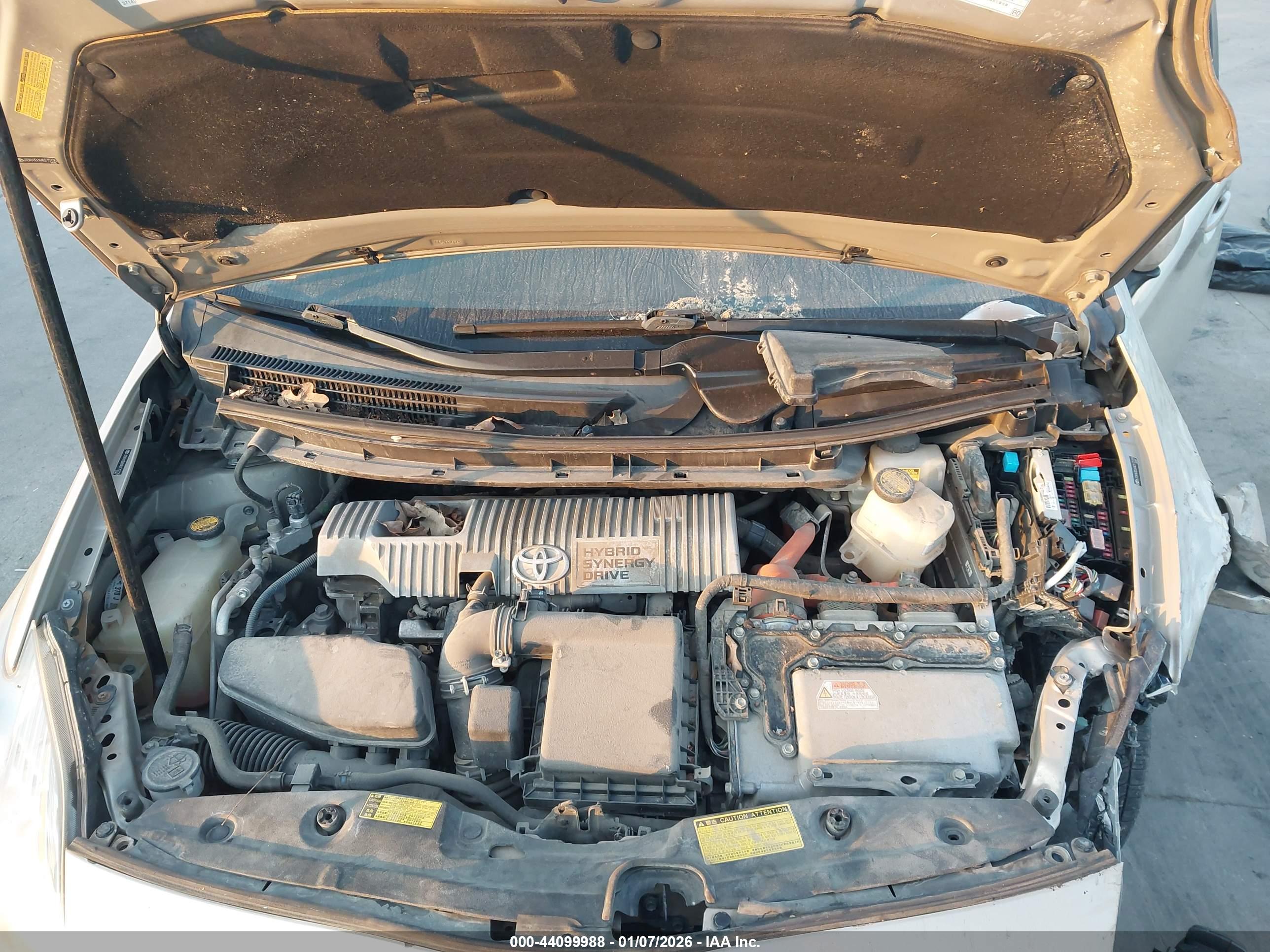 TOYOTA PRIUS image 10