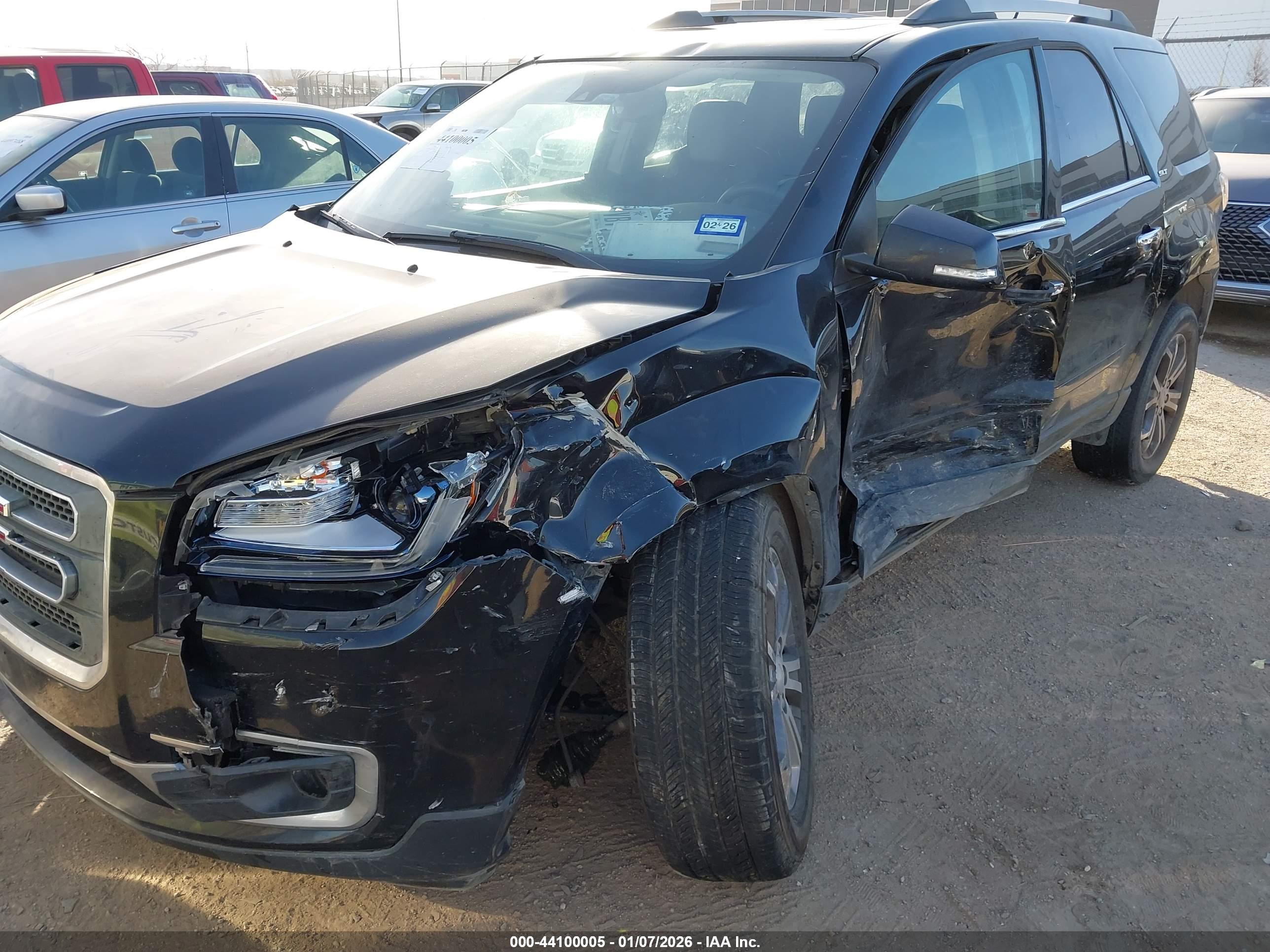 GMC ACADIA image 6
