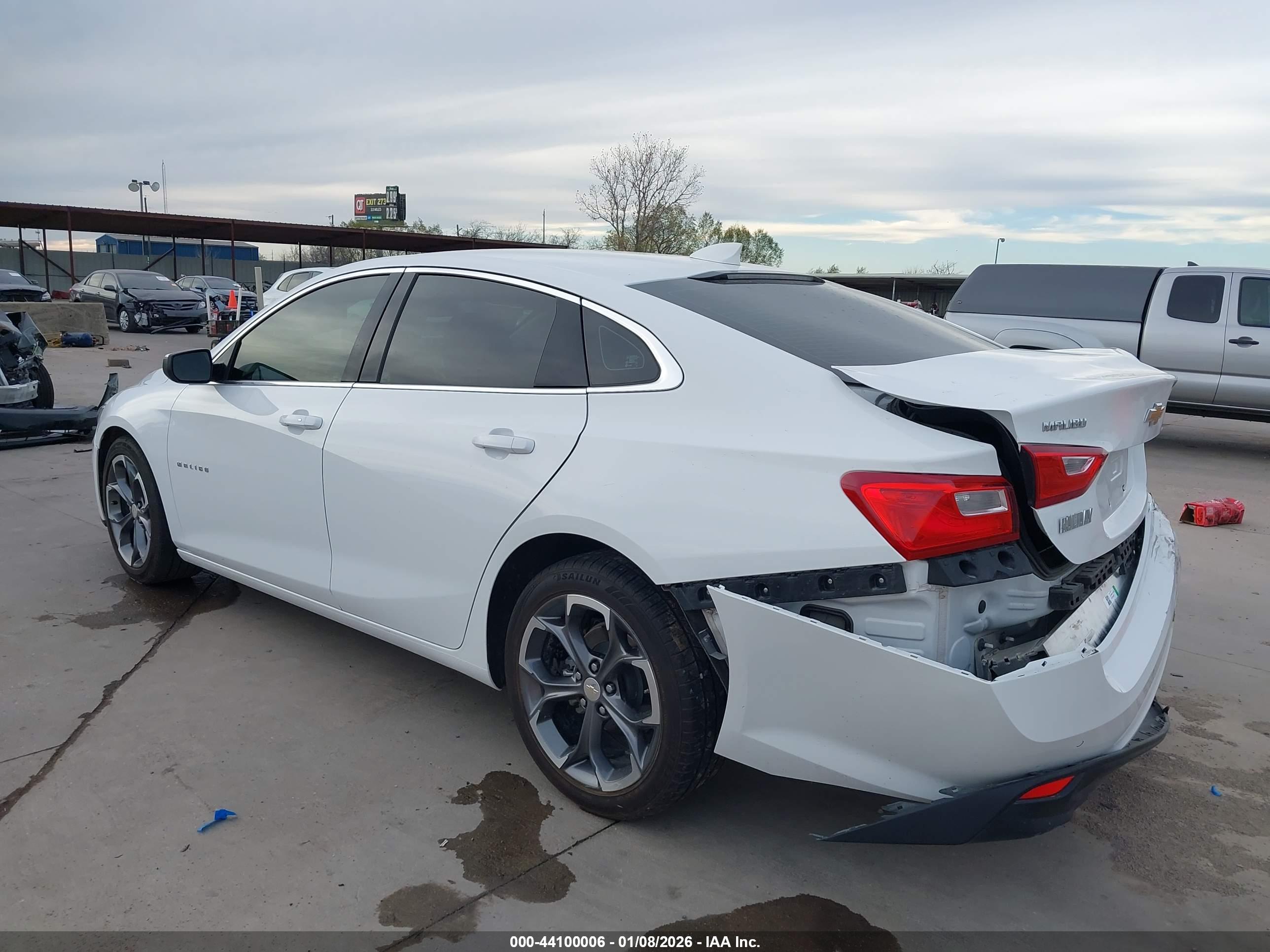 CHEVROLET MALIBU image 3