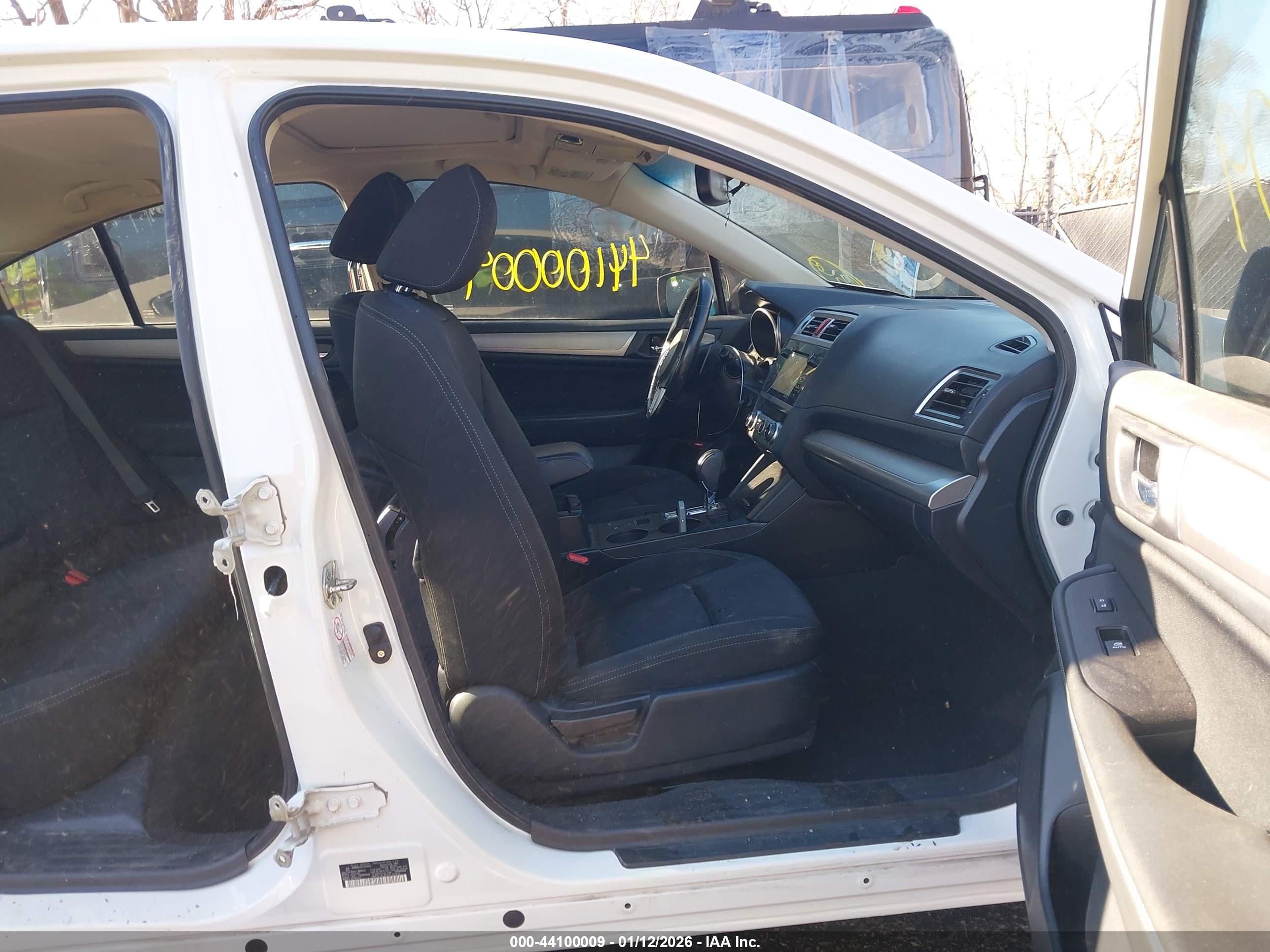 SUBARU LEGACY image 5