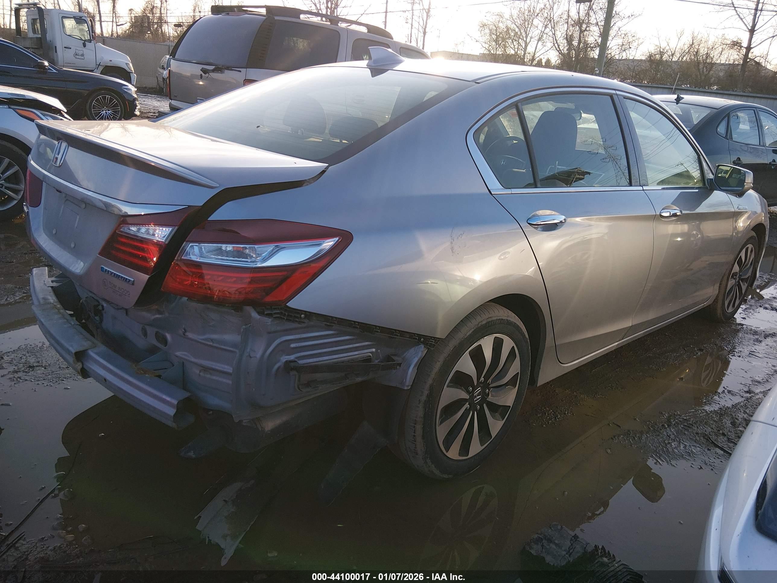 HONDA ACCORD image 4
