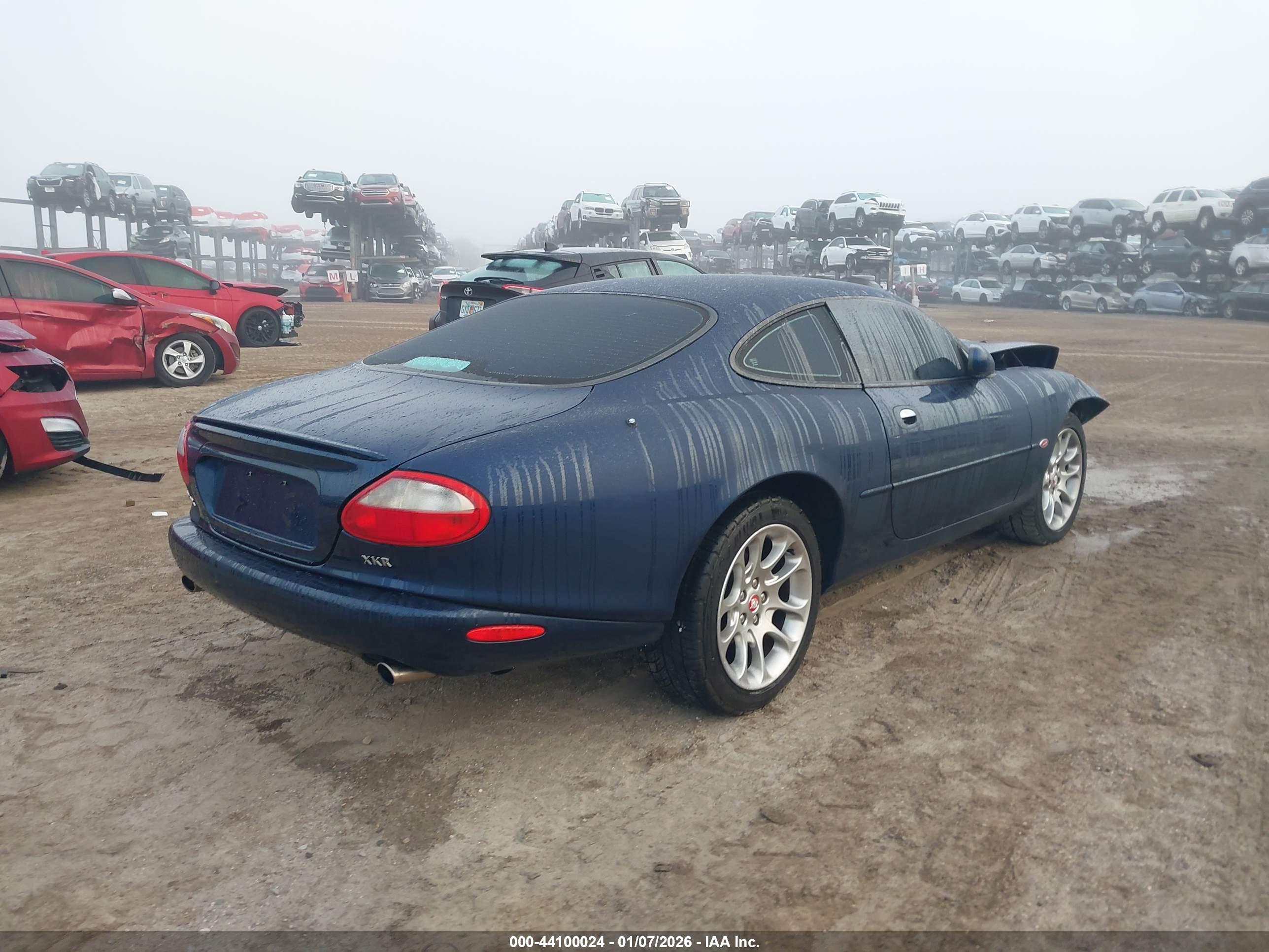 JAGUAR XK8 image 4