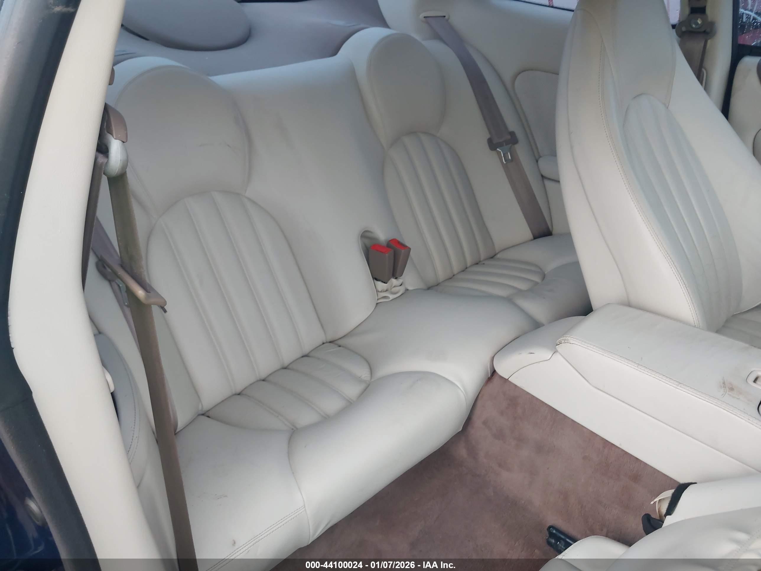 JAGUAR XK8 image 8
