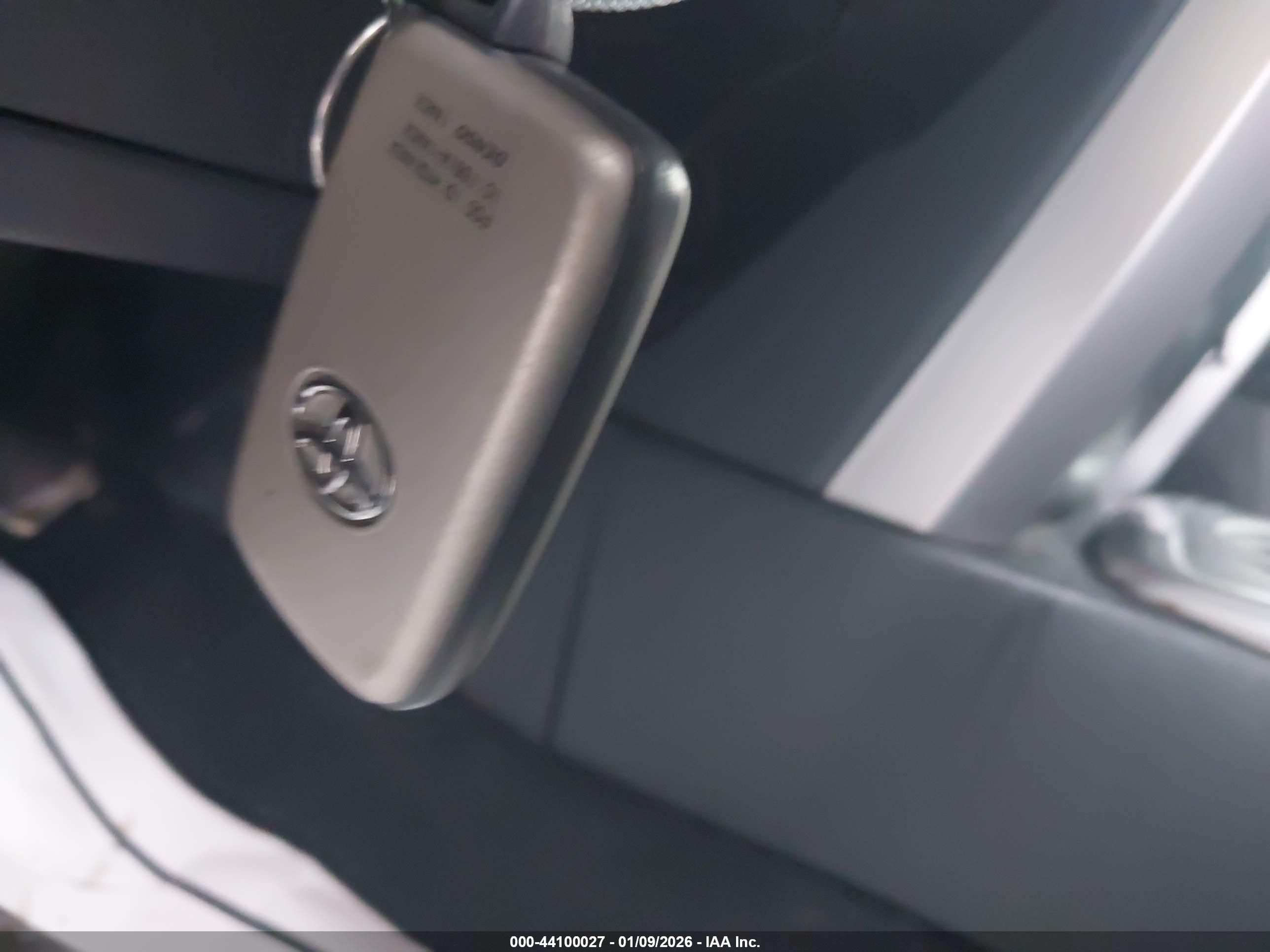 TOYOTA 4RUNNER image 11
