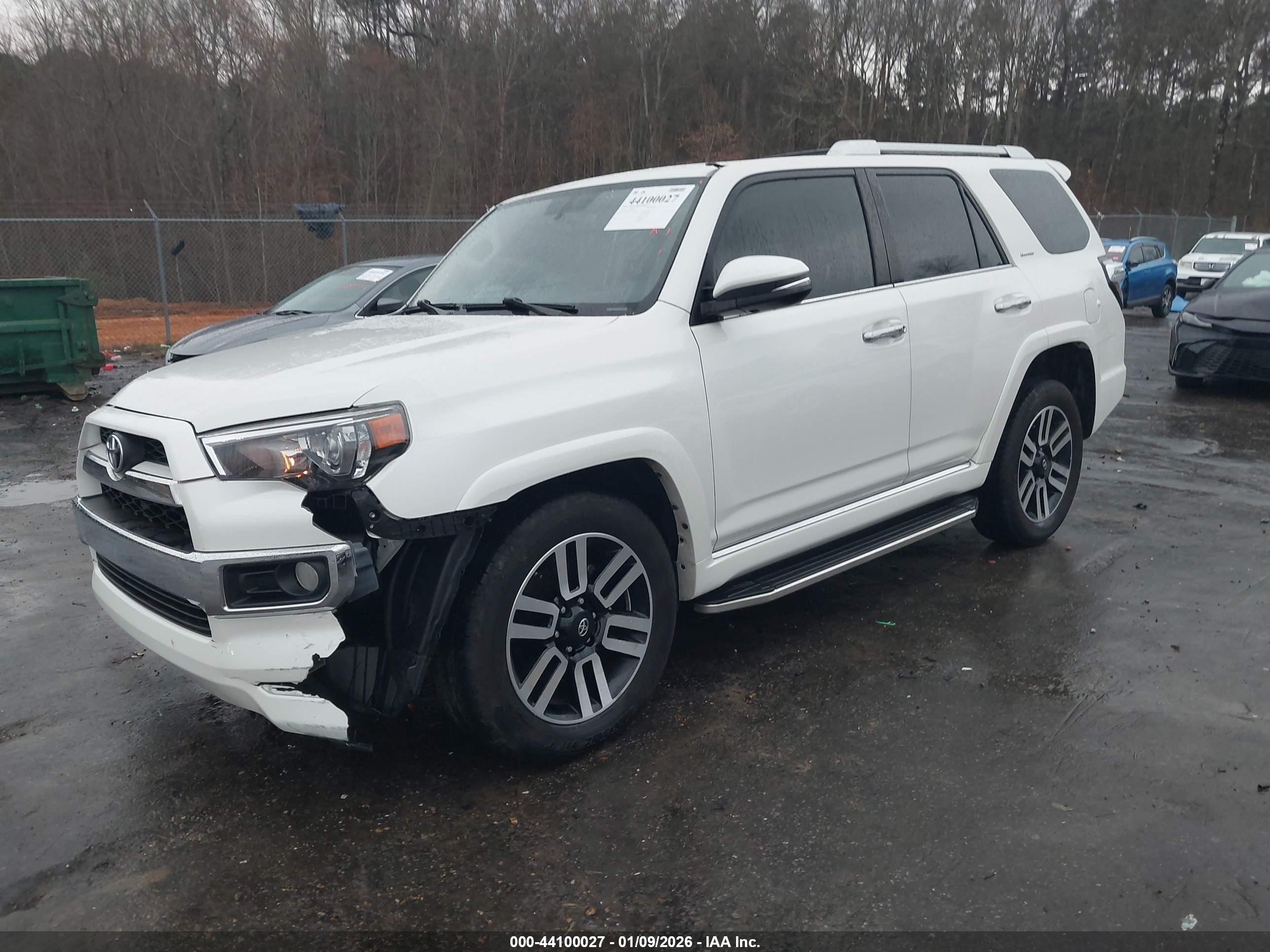 TOYOTA 4RUNNER image 2