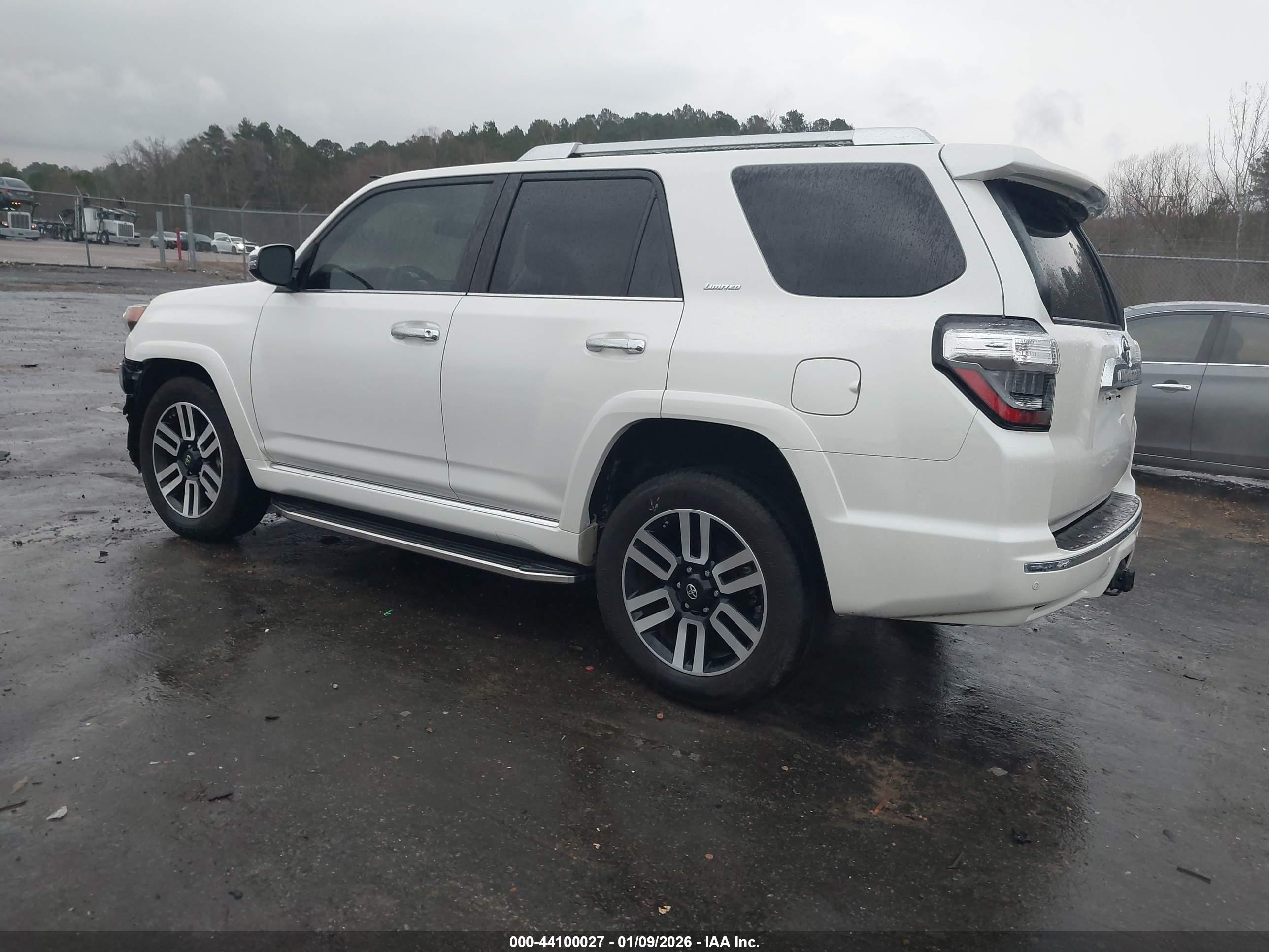 TOYOTA 4RUNNER image 3
