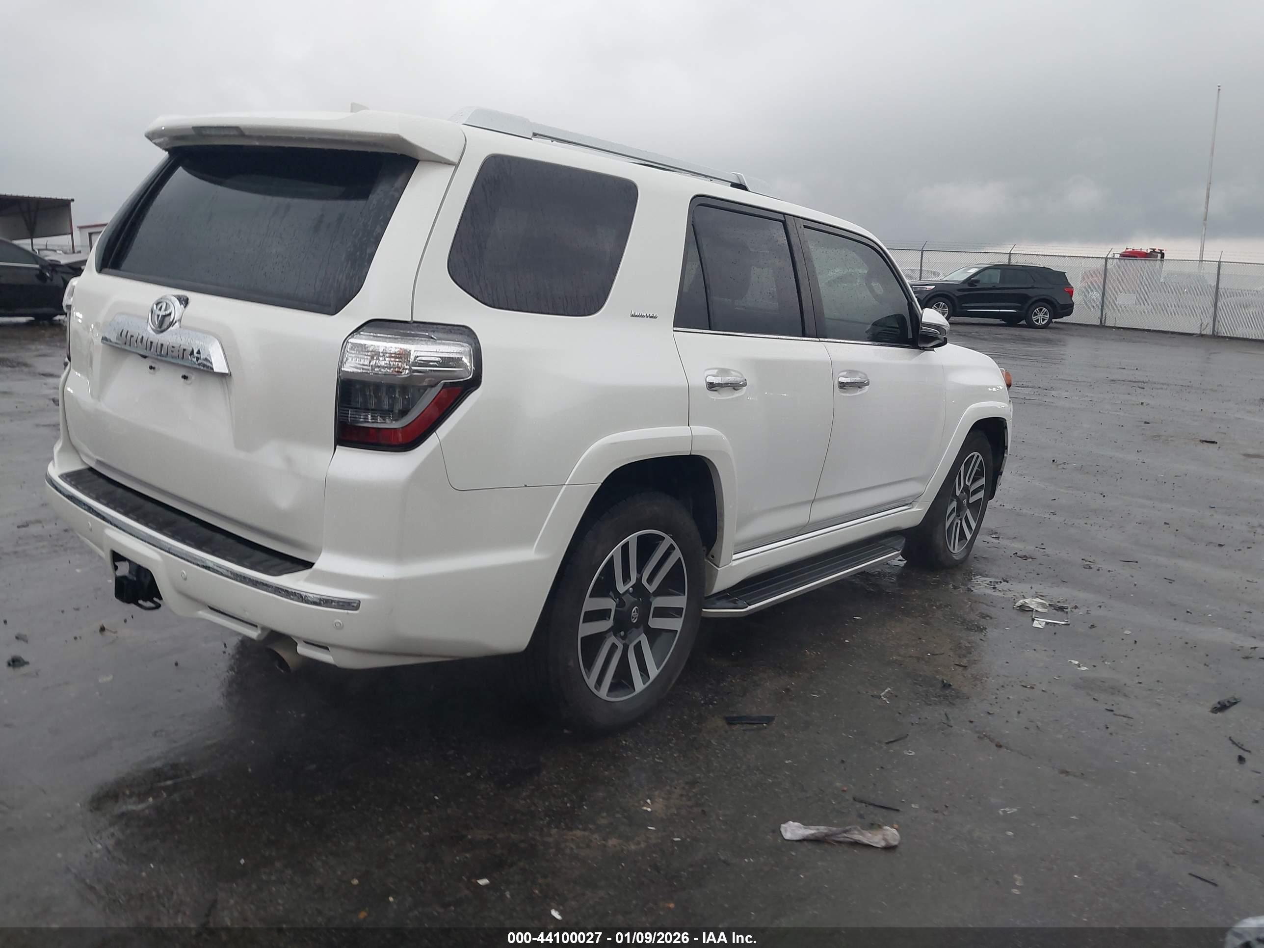 TOYOTA 4RUNNER image 4
