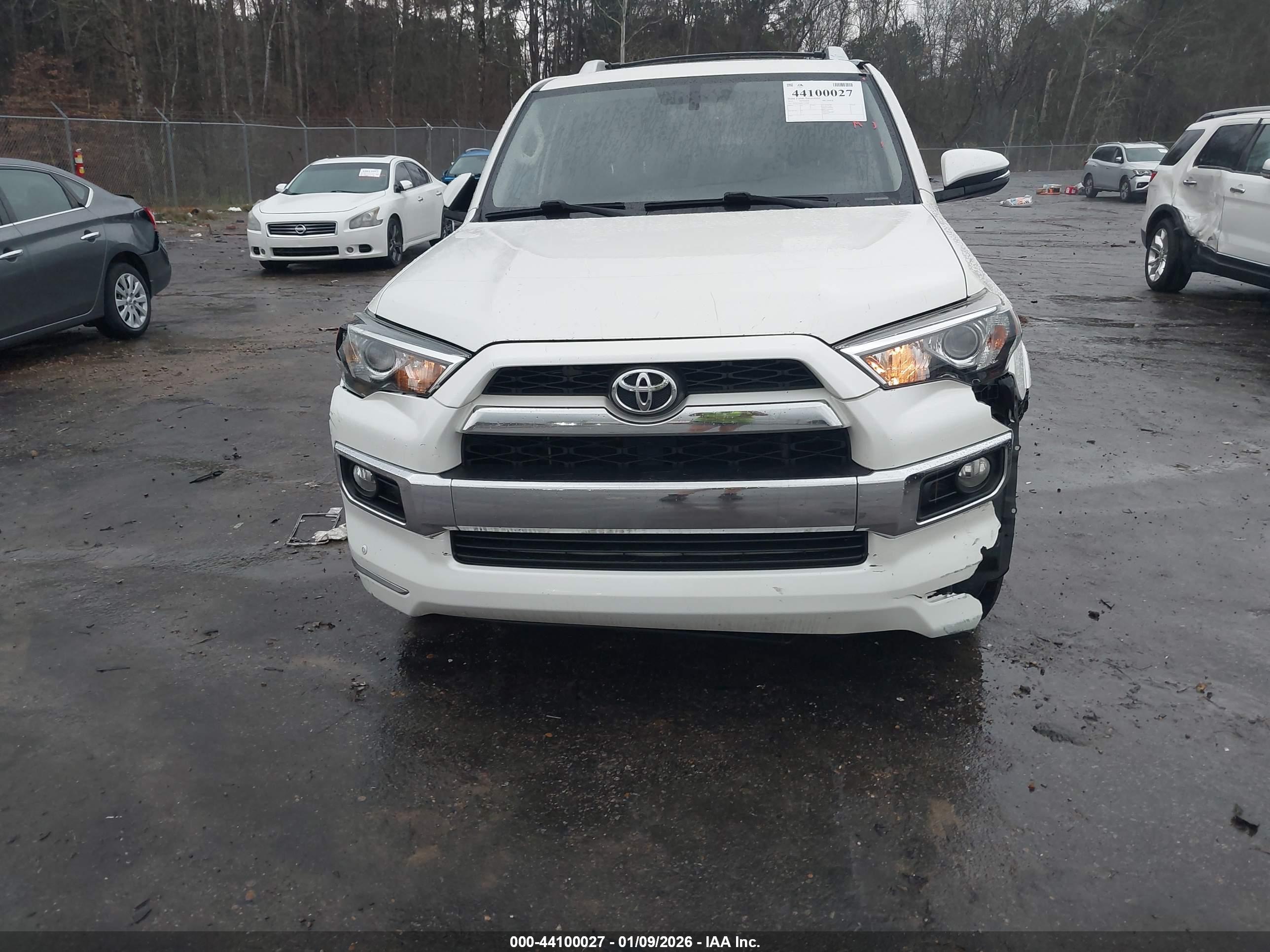 TOYOTA 4RUNNER image 6