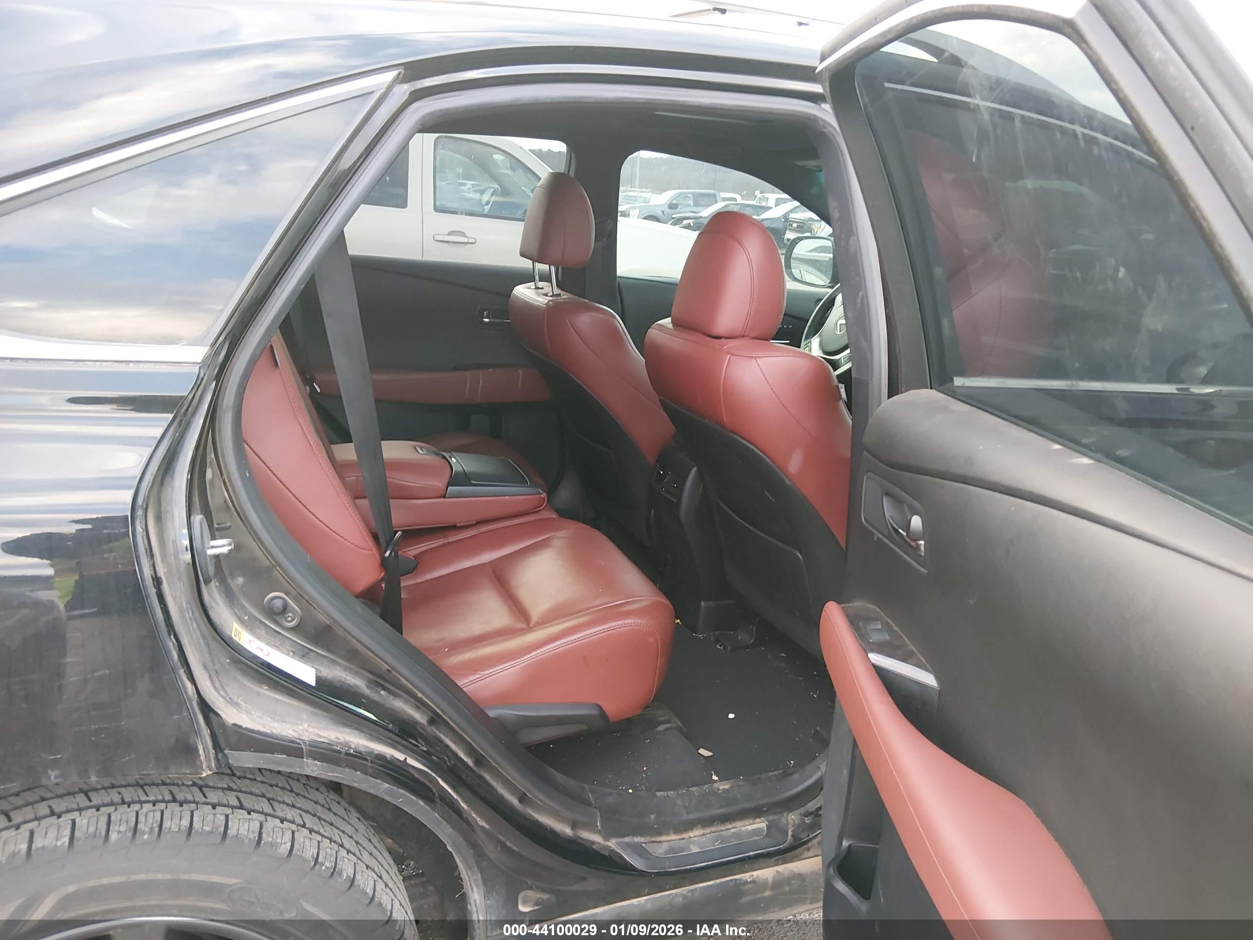LEXUS RX image 8