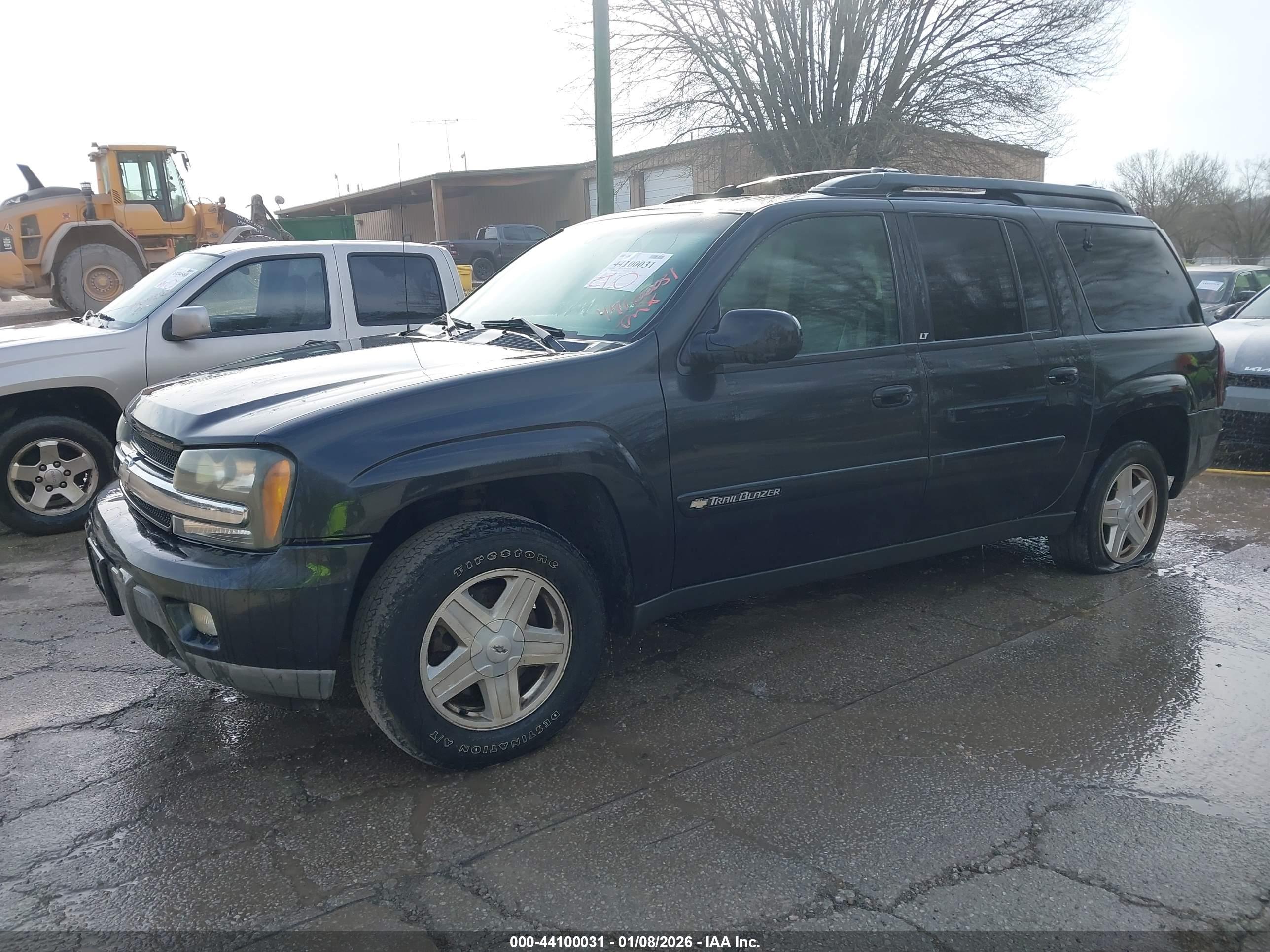 CHEVROLET TRAILBLAZER image 2