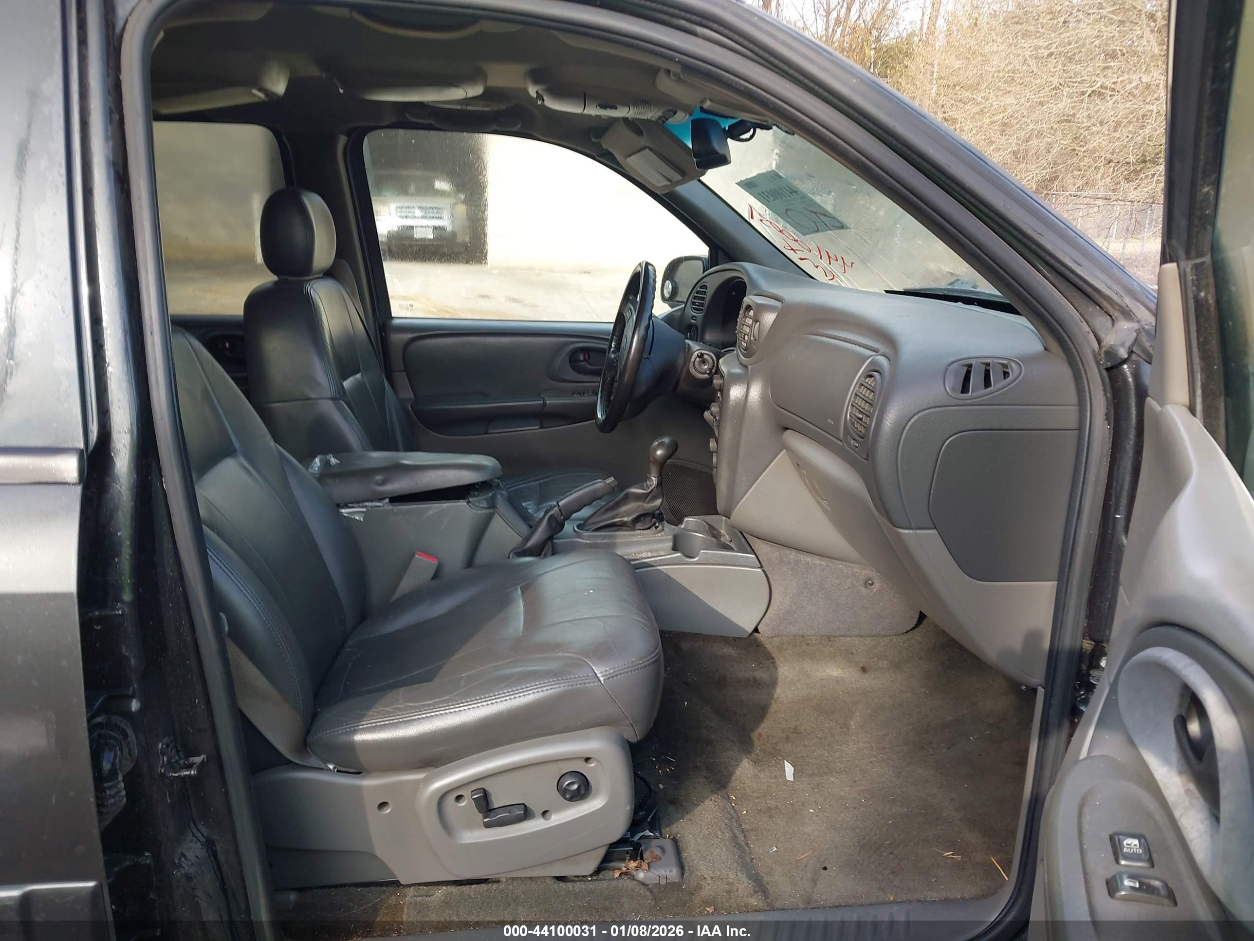 CHEVROLET TRAILBLAZER image 5