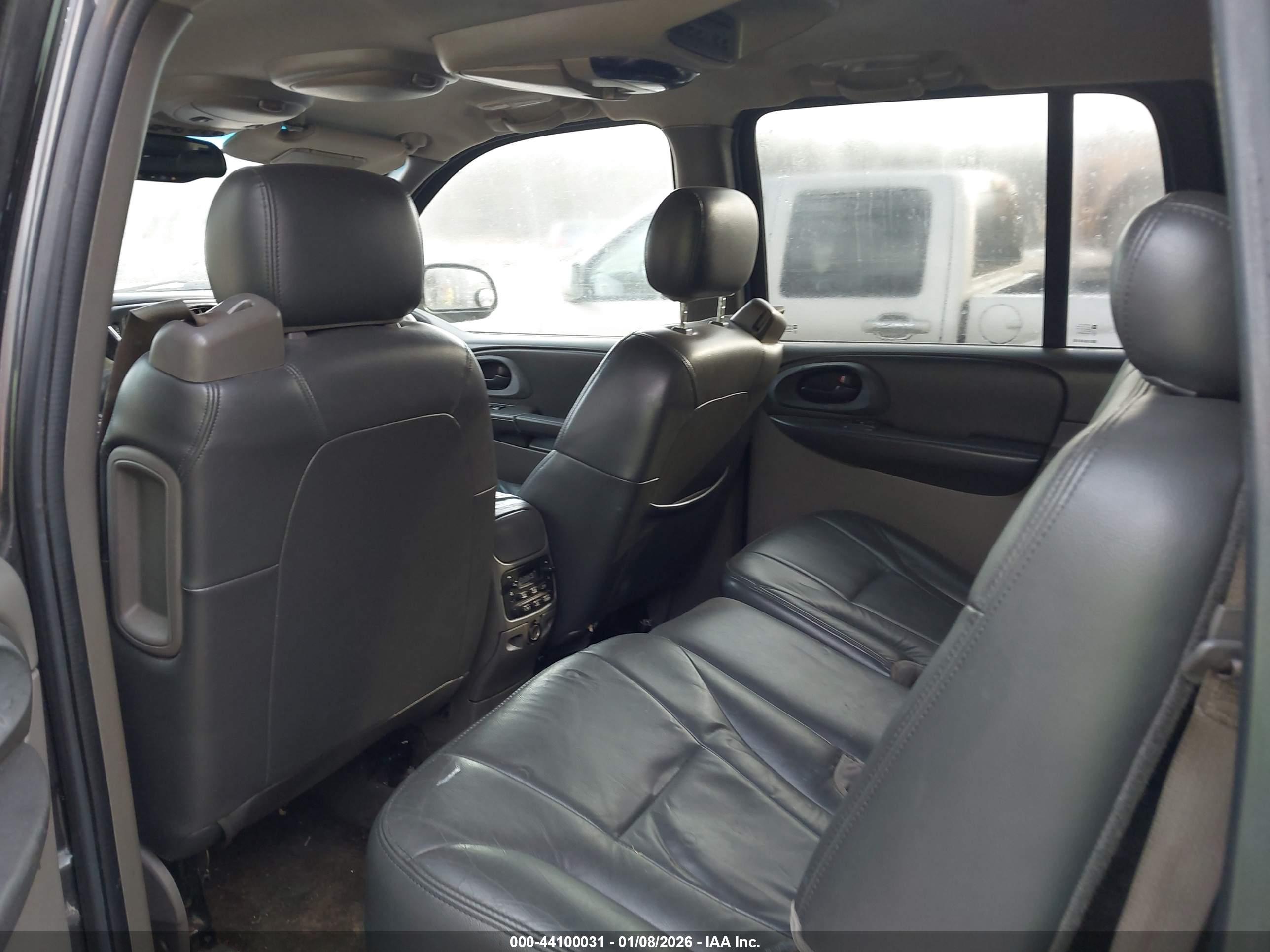 CHEVROLET TRAILBLAZER image 8