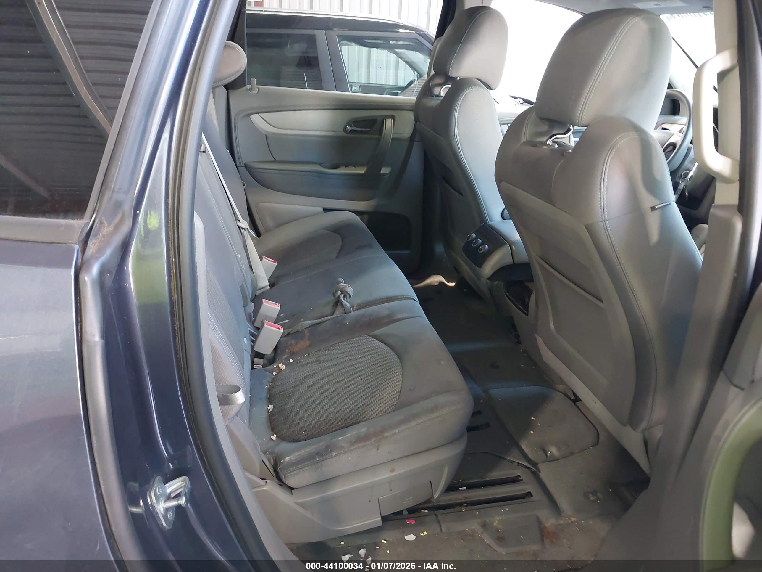 CHEVROLET TRAVERSE image 8