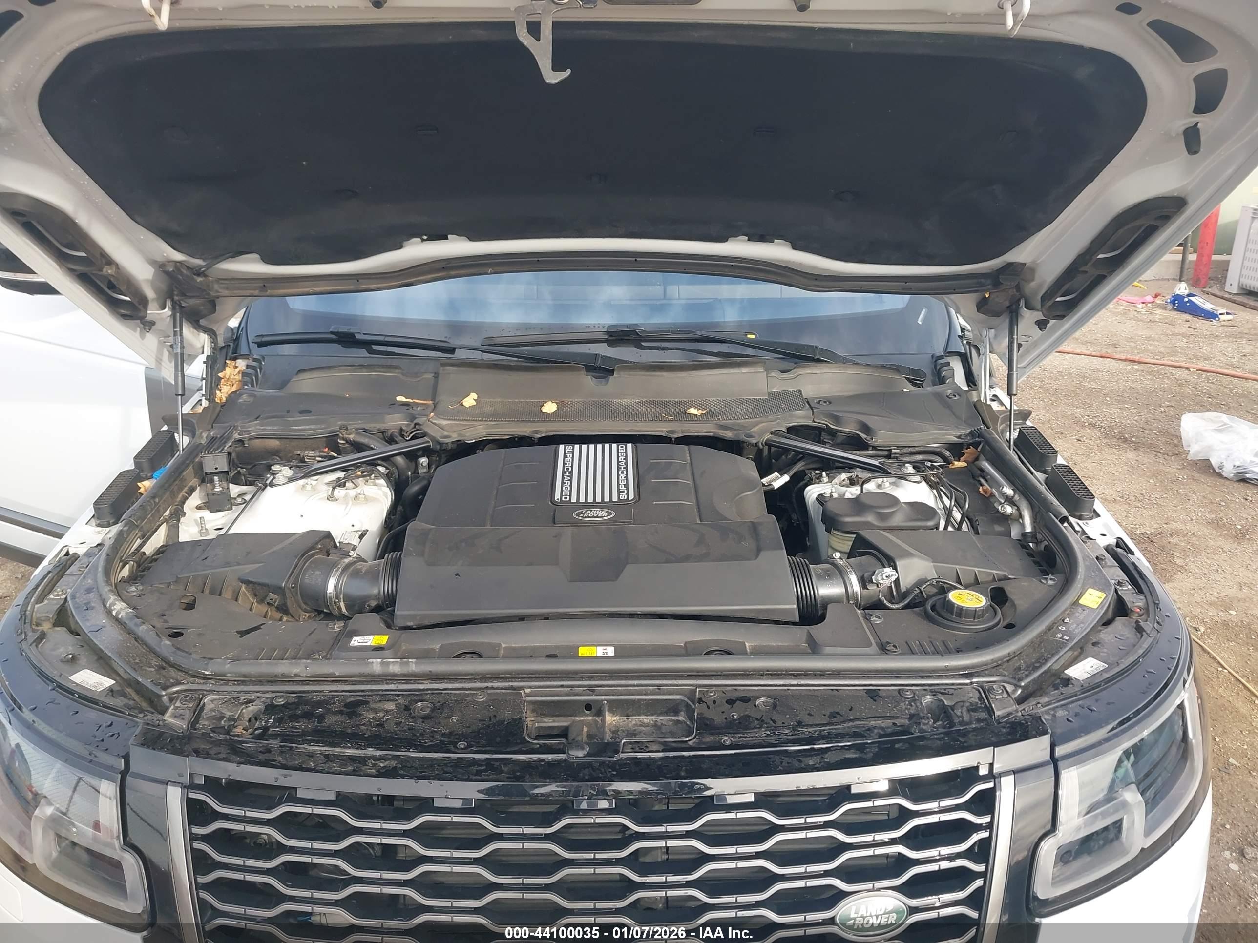LAND ROVER image 10
