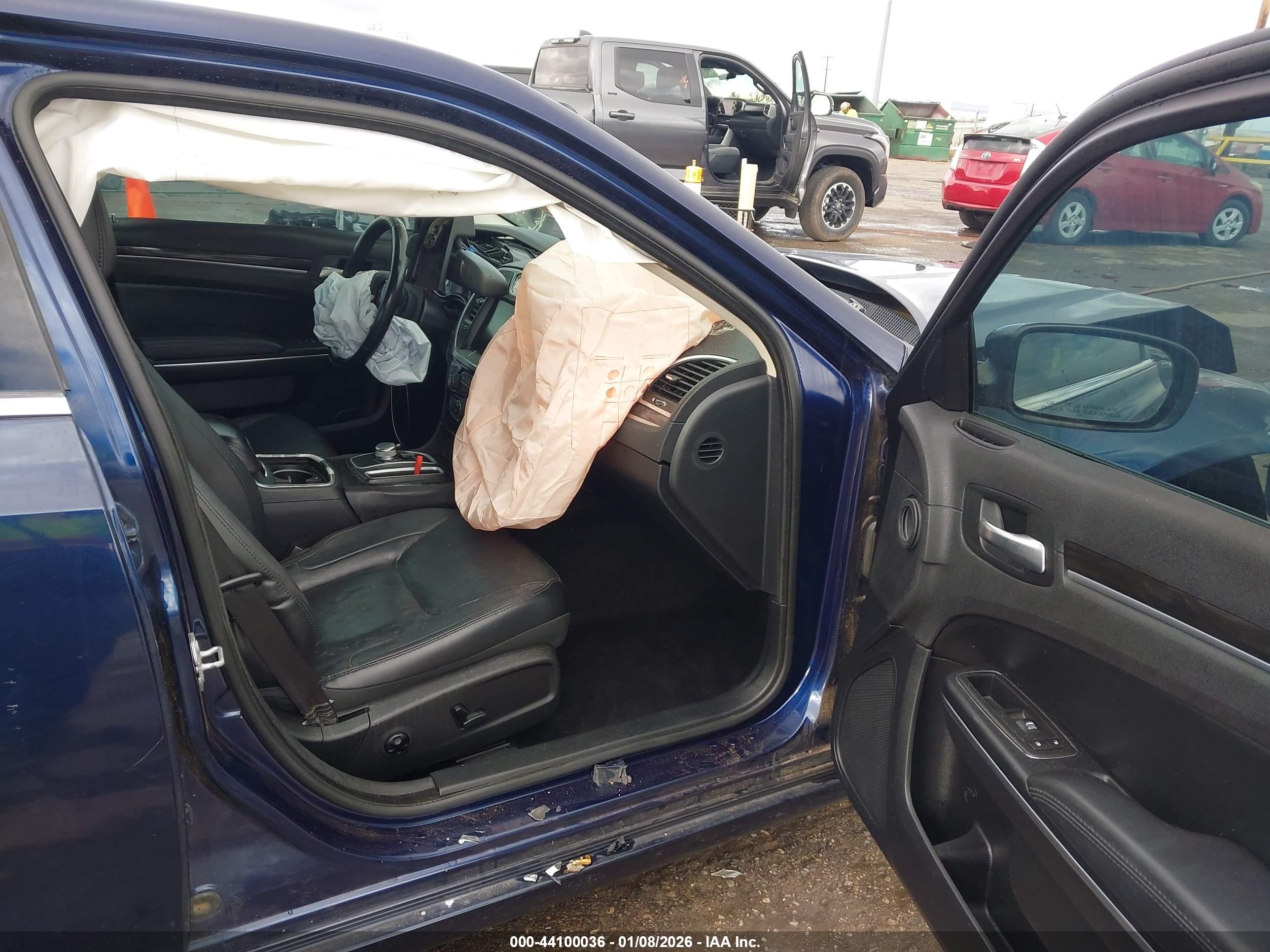 CHRYSLER 300 image 5