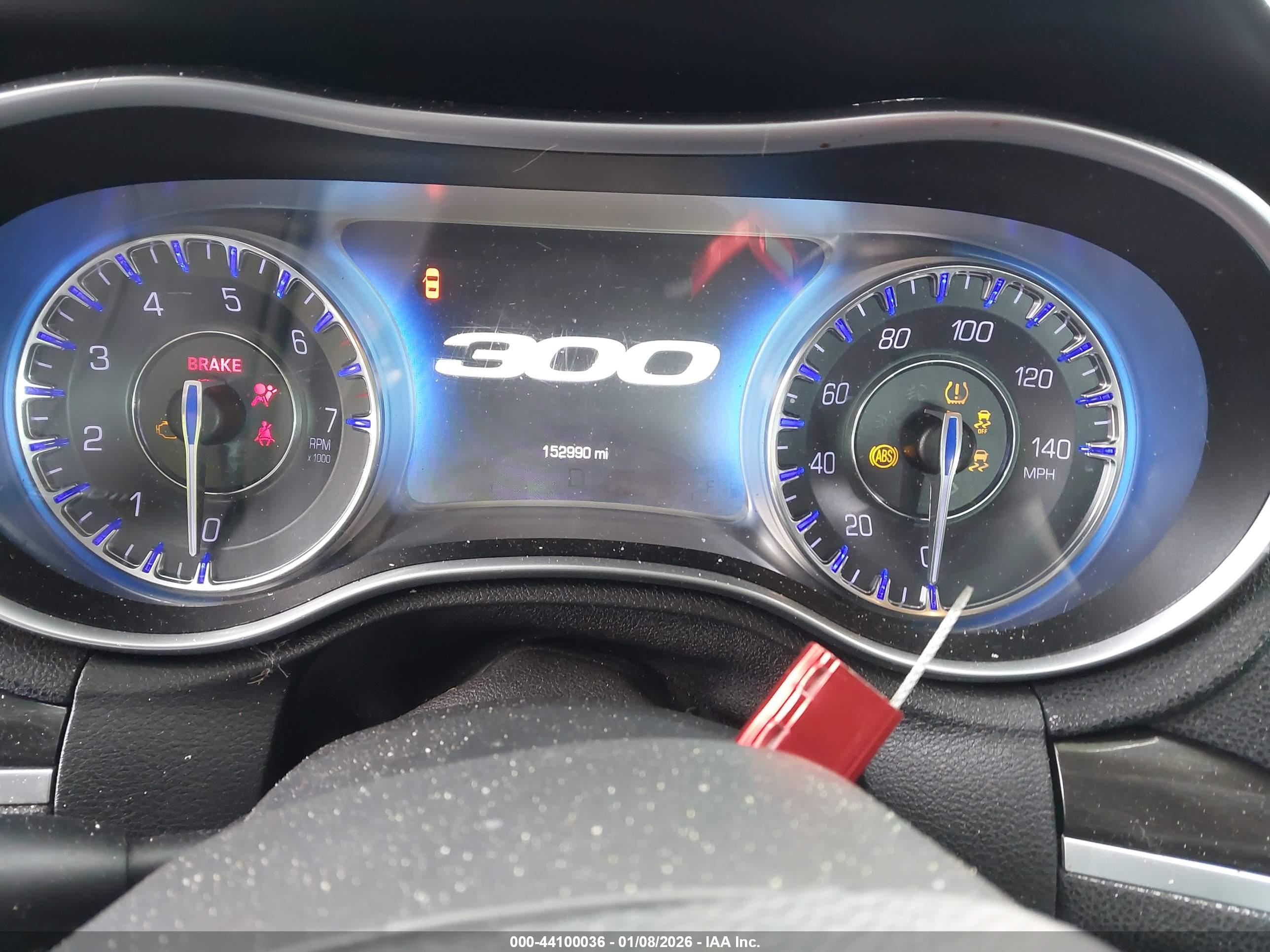 CHRYSLER 300 image 7