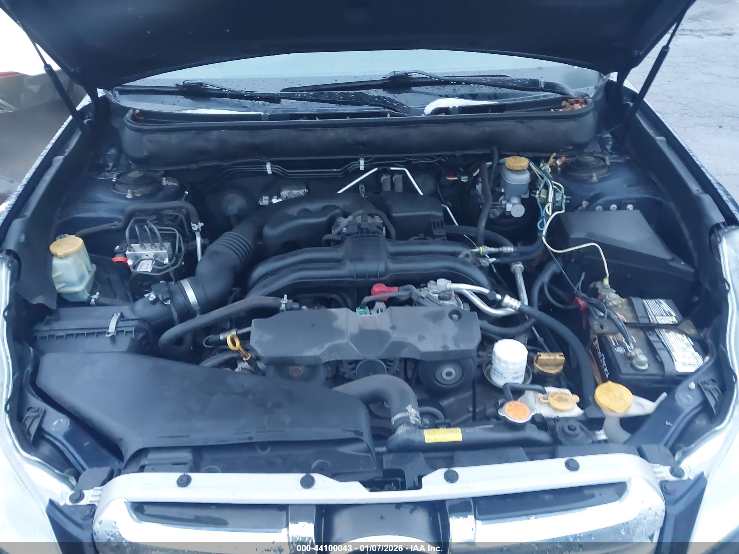SUBARU OUTBACK image 10
