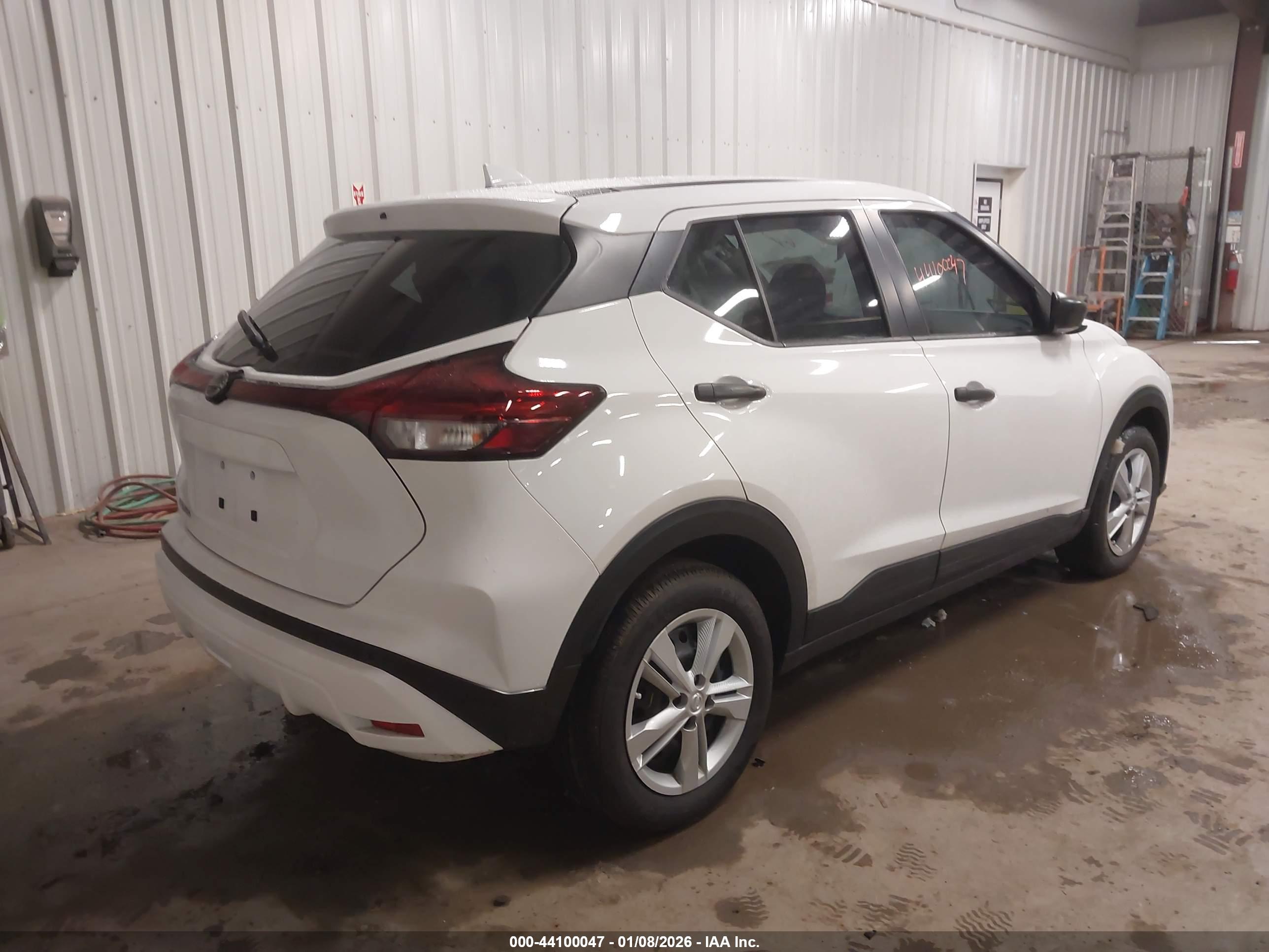 NISSAN KICKS image 4