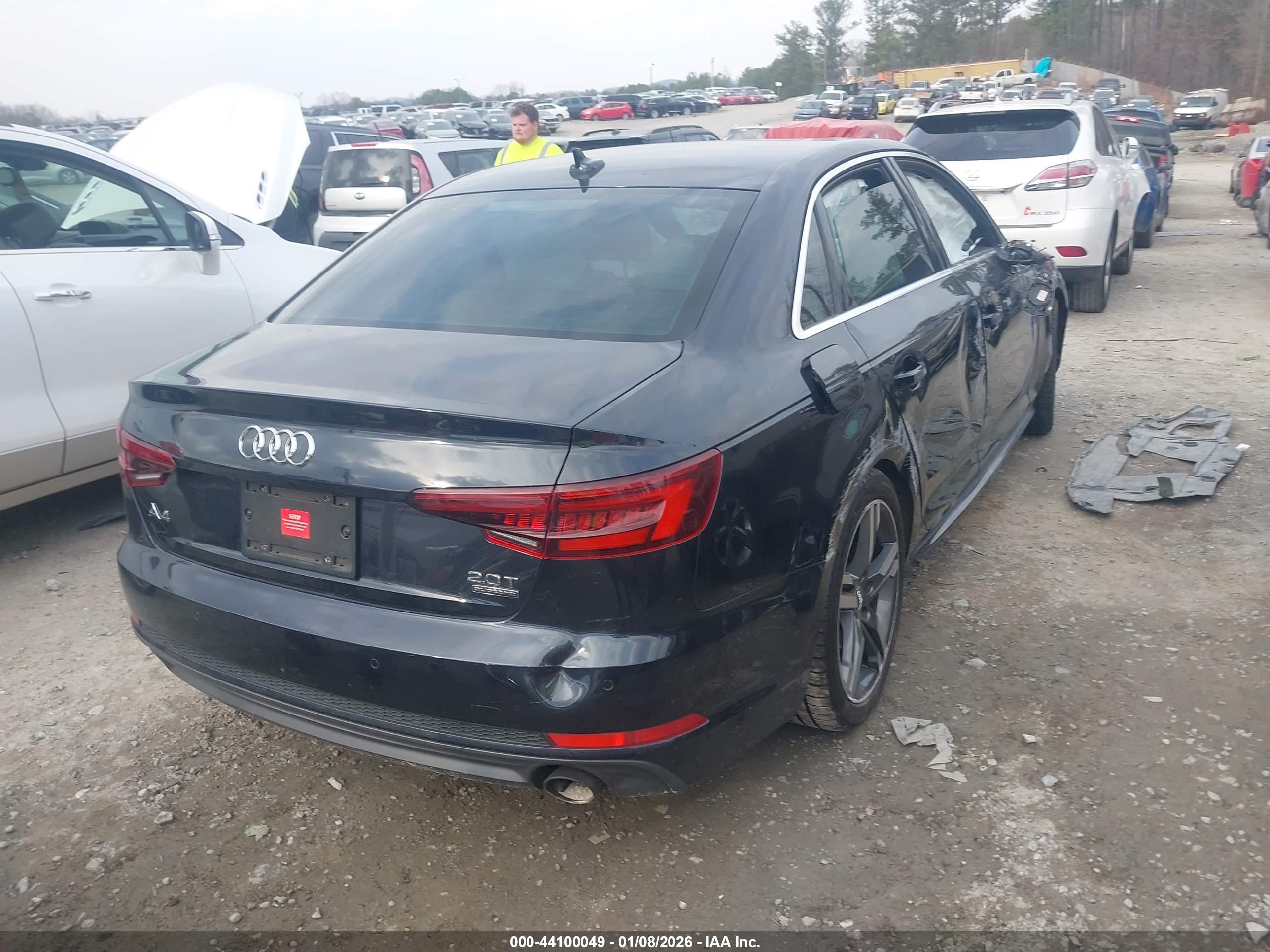 AUDI A4 image 4