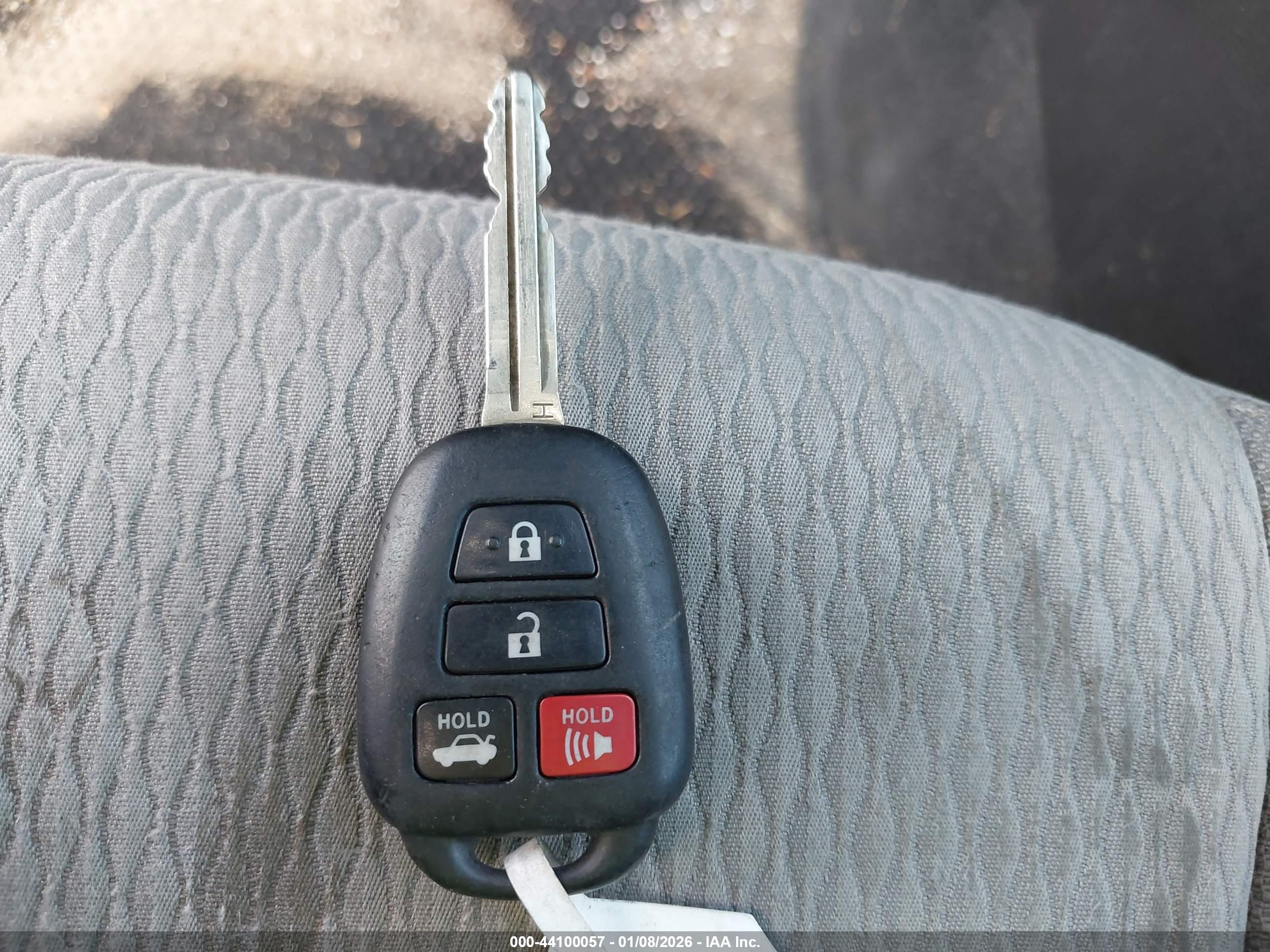 TOYOTA COROLLA image 11