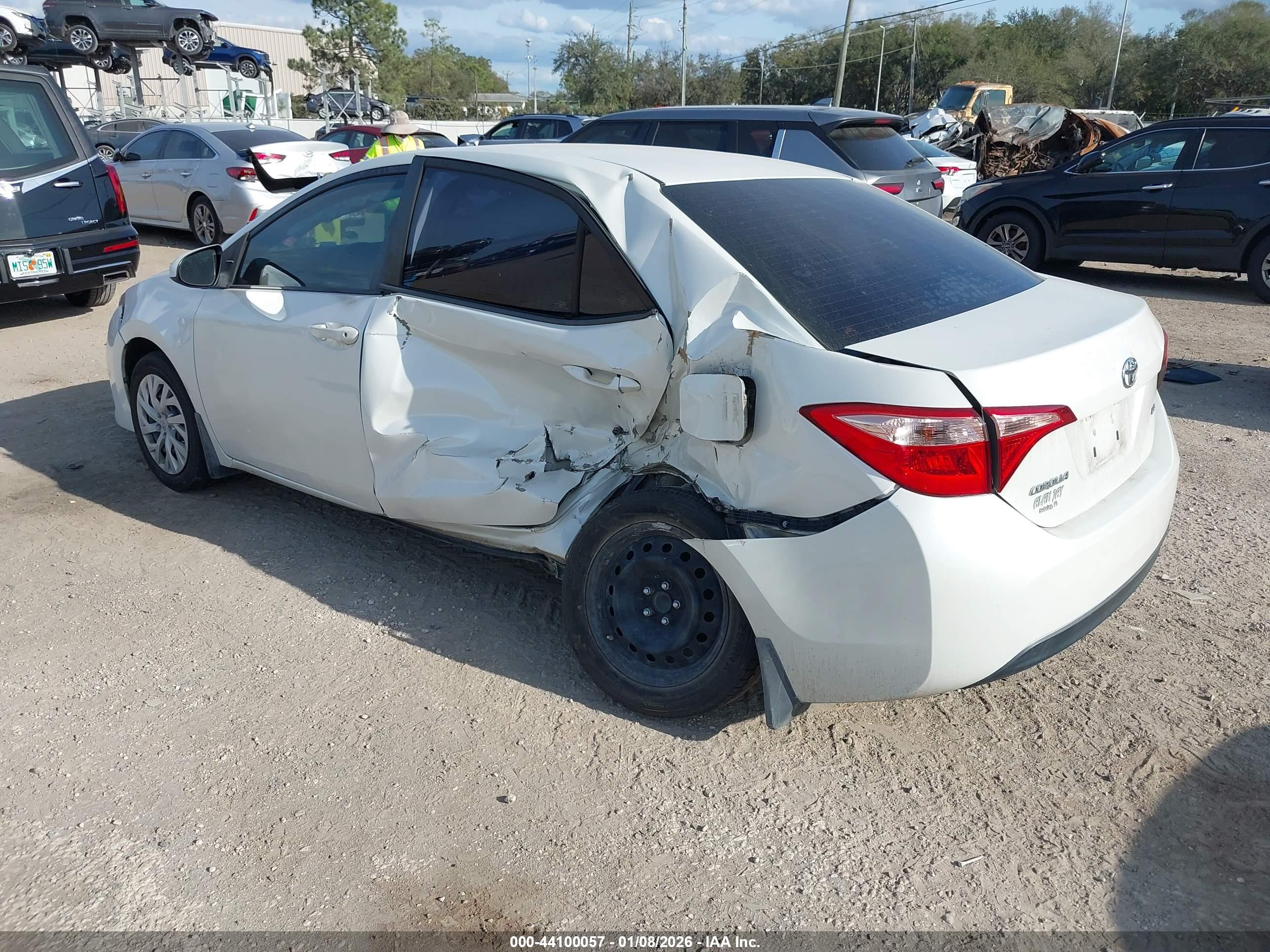 TOYOTA COROLLA image 3