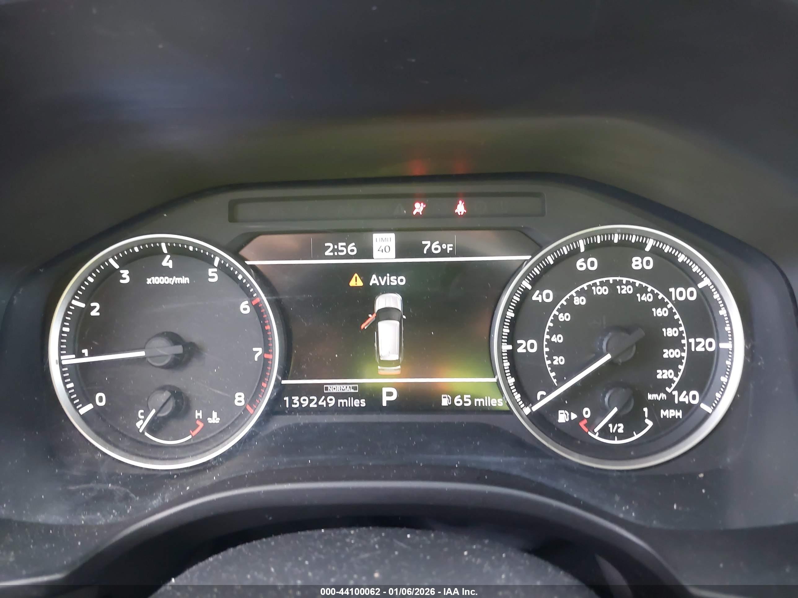 MITSUBISHI OUTLANDER image 7