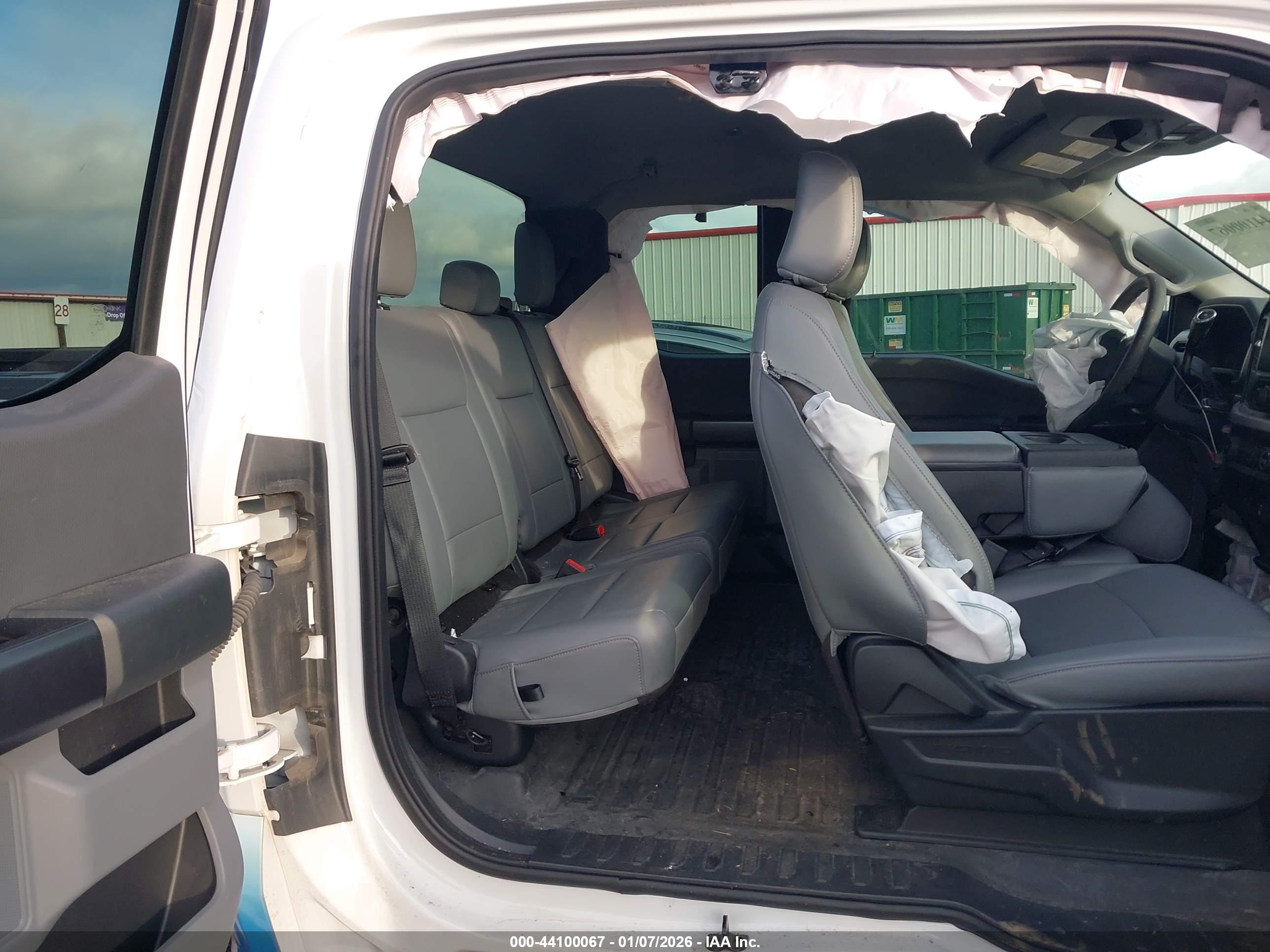 FORD F-150 image 8
