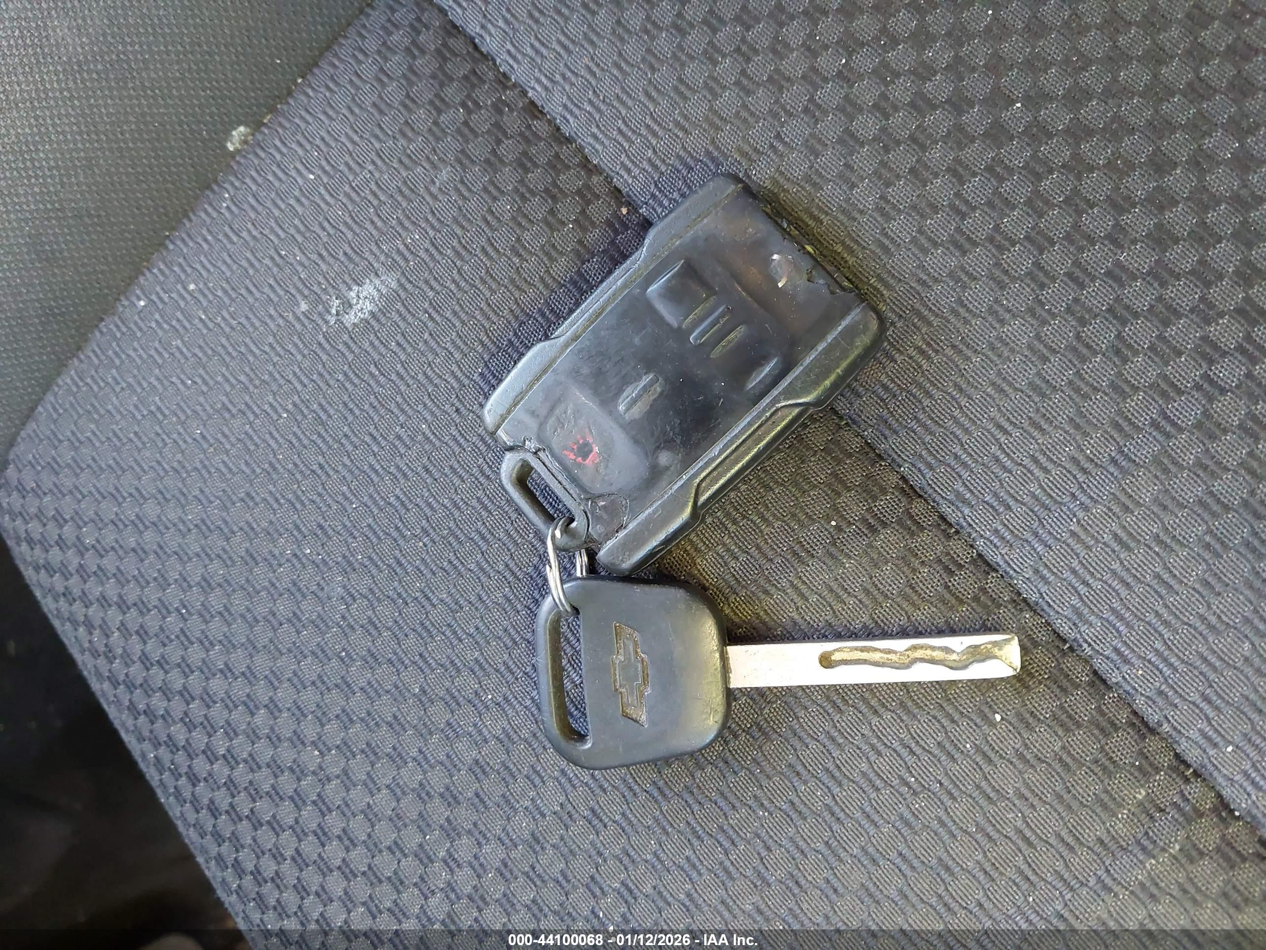 CHEVROLET SILVERADO image 11