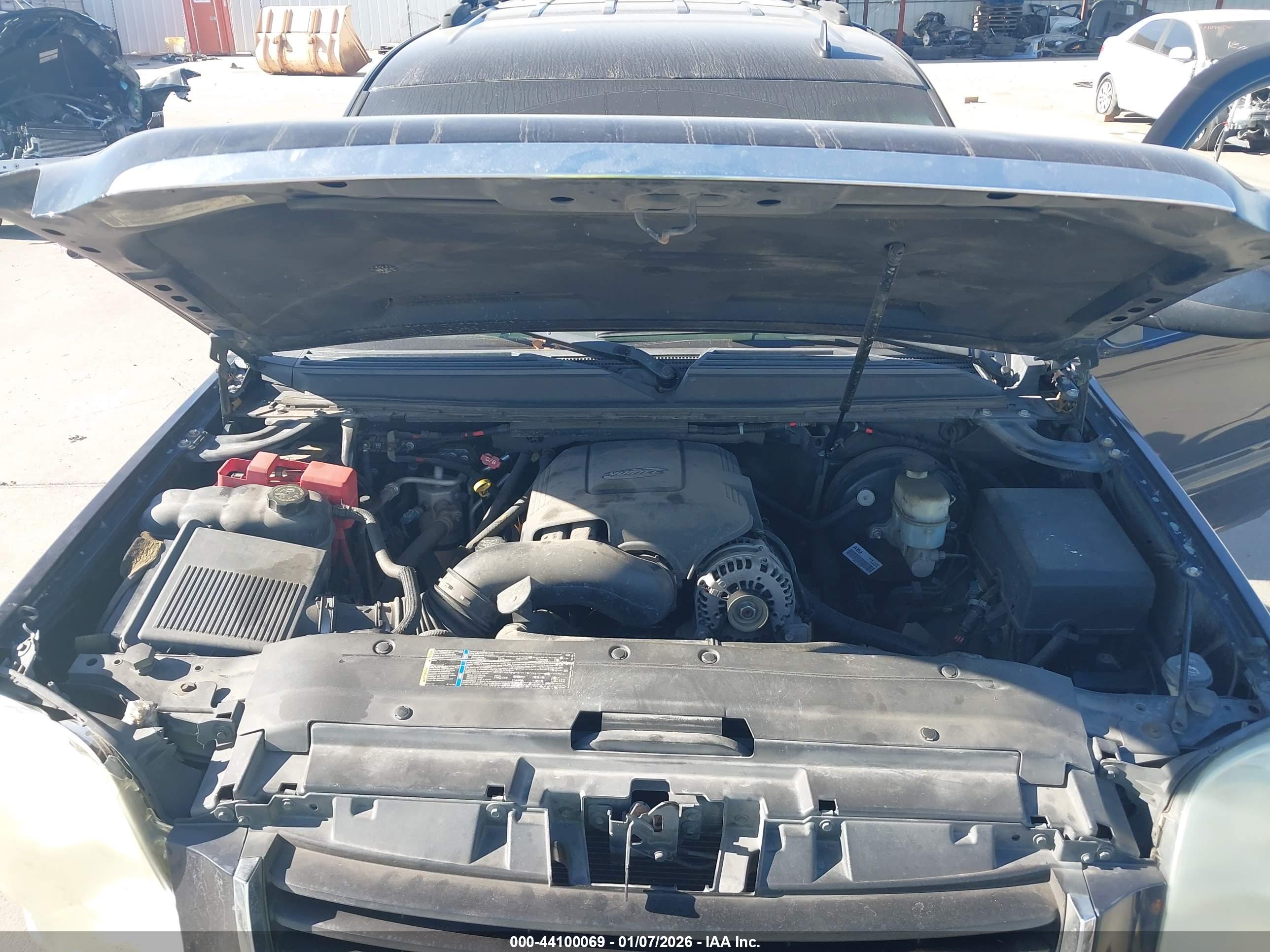 GMC YUKON image 10